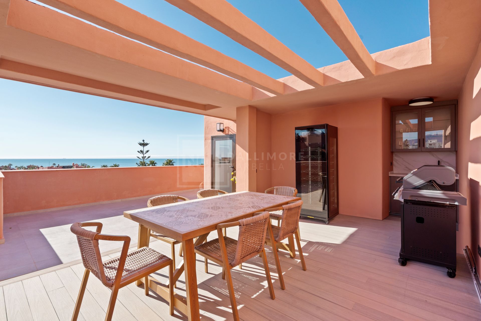 Sea View Luxury Penthouse - Newly Renovated on the Beach Side New Golden Mile