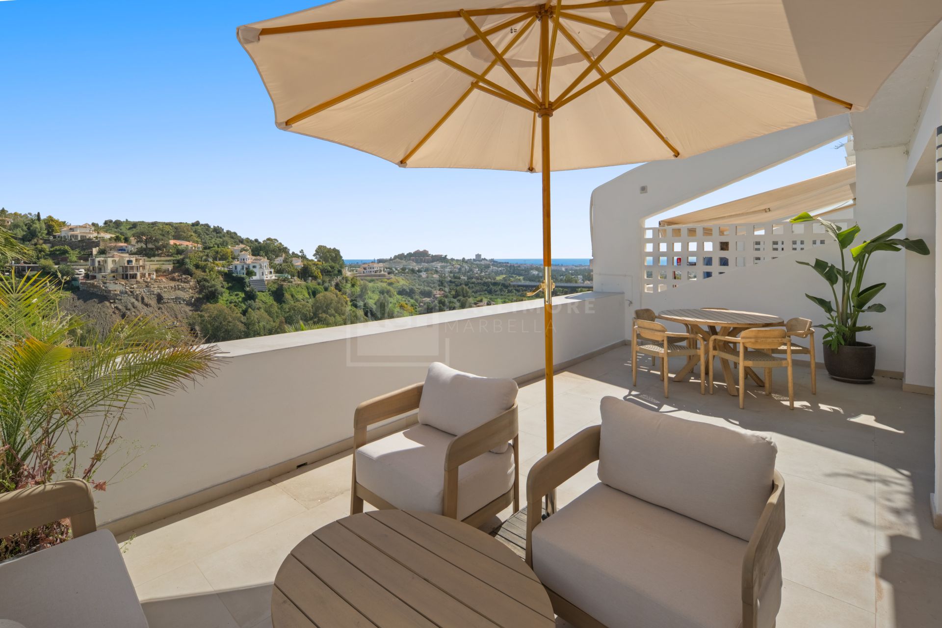 Stylish Two-Bedroom Apartment in Mirador La Quinta