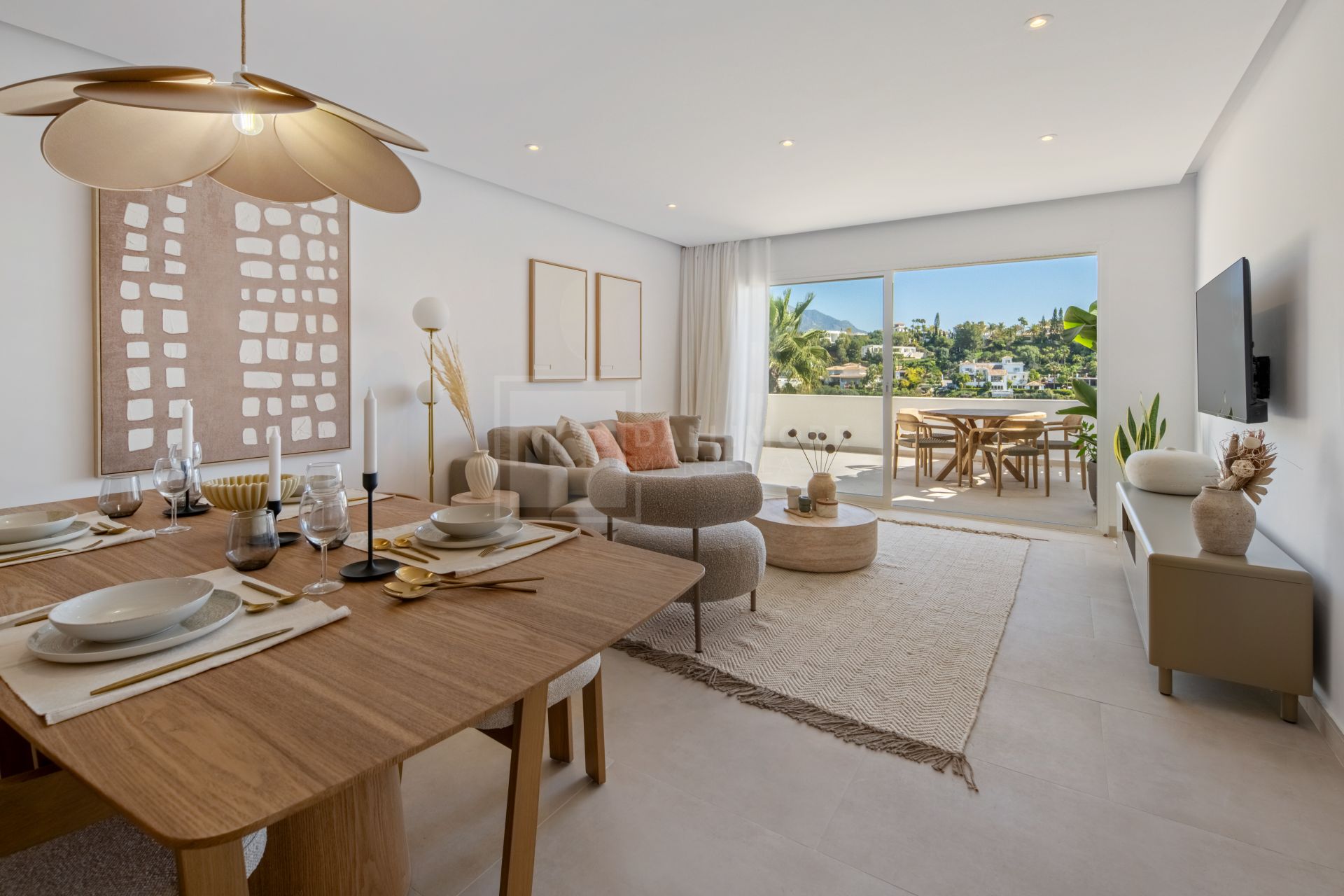Stylish Two-Bedroom Apartment in Mirador La Quinta