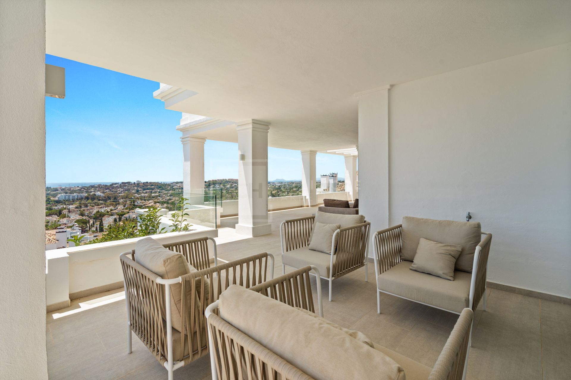Residencia exclusiva de planta completa con piscina privada | 9 Lions Residences, Nueva Andalucía