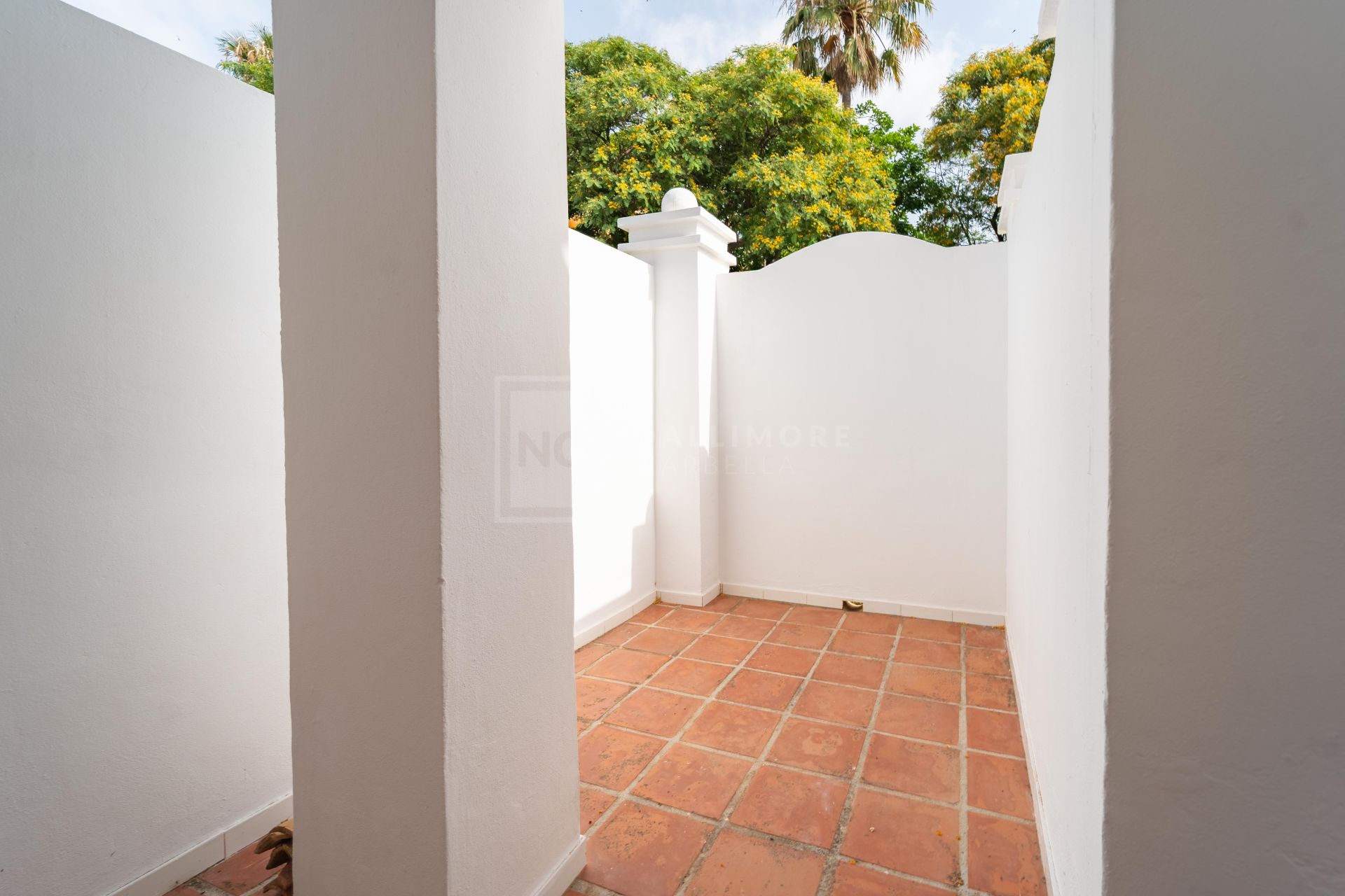 Villa en venta en Elviria, Marbella Este