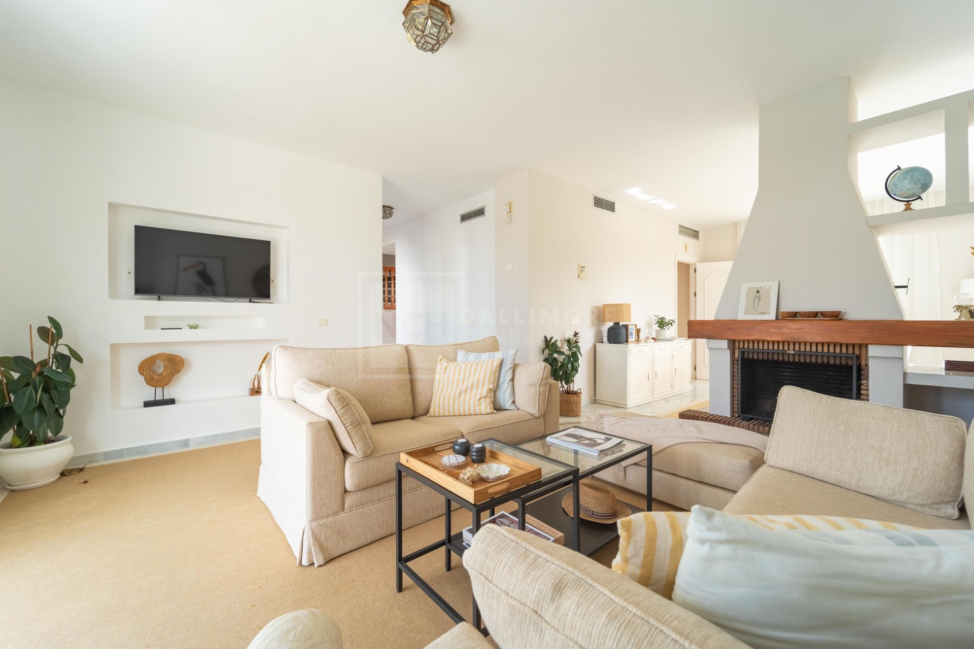 Villa en venta en Elviria, Marbella Este