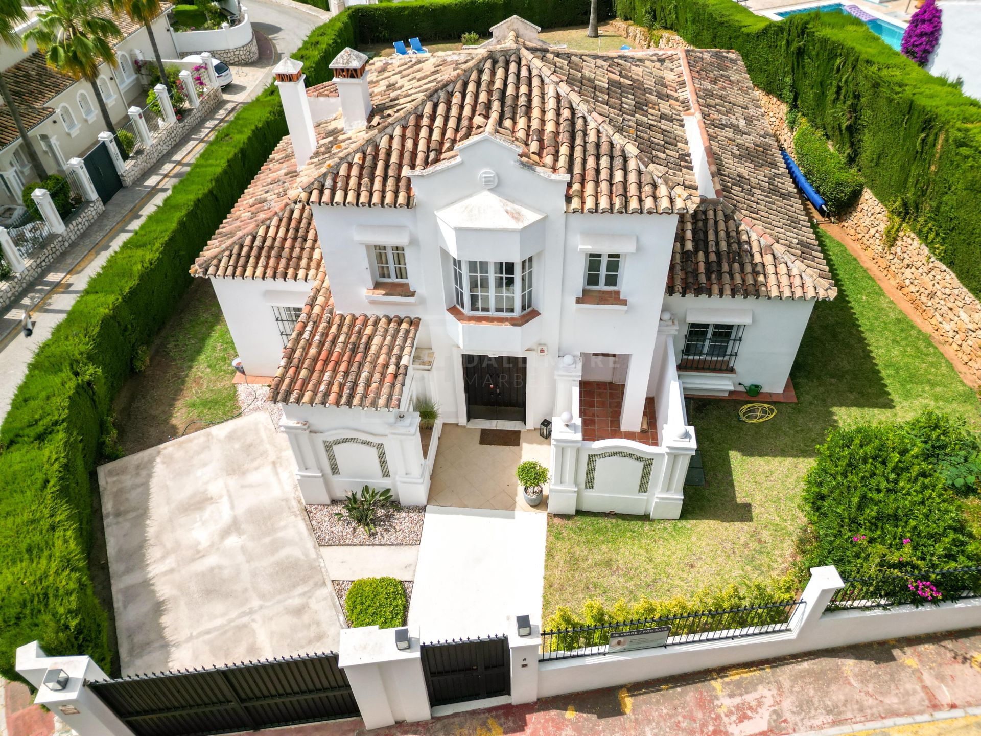 Villa en venta en Elviria, Marbella Este