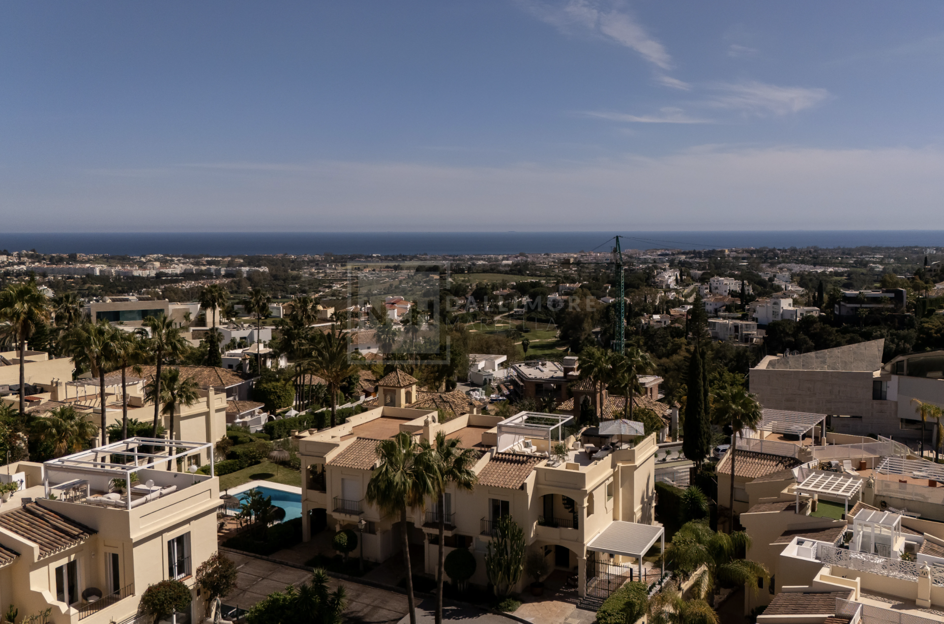 Luxury Townhouse in Benahavís with 4 bedrooms