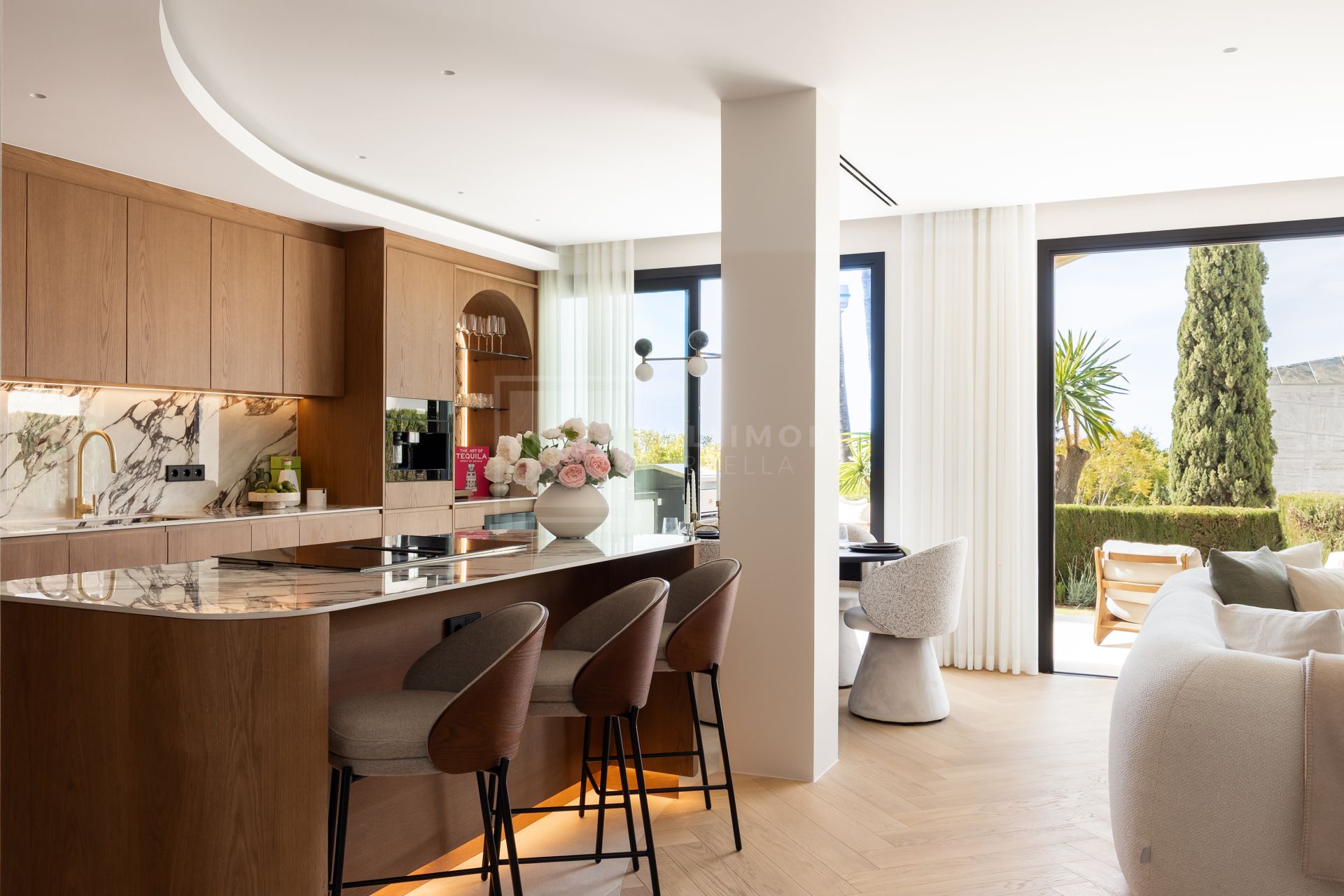 Luxury Townhouse in Benahavís with 4 bedrooms