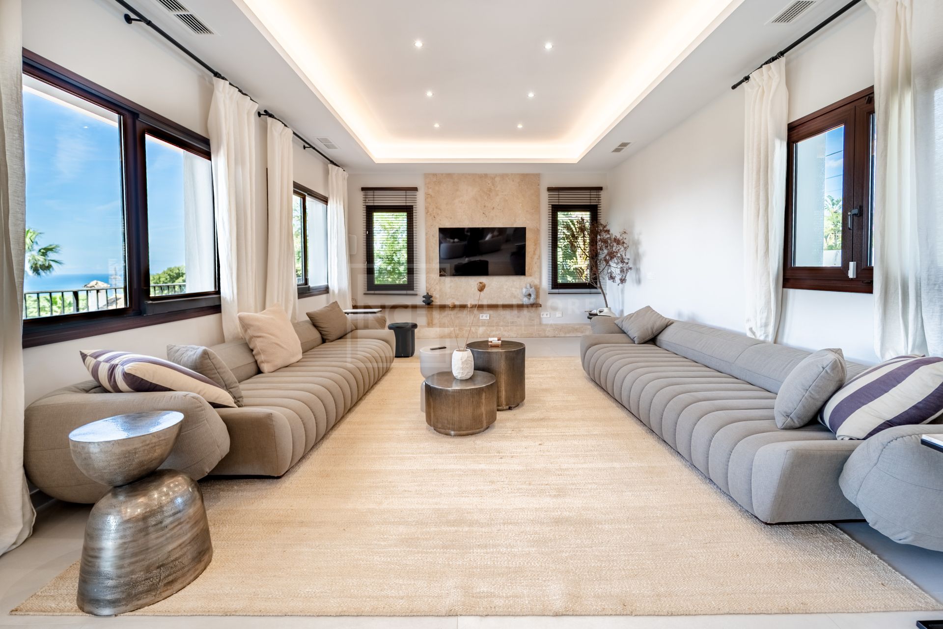 Andalucian Style Villa in El Rosario Marbella East