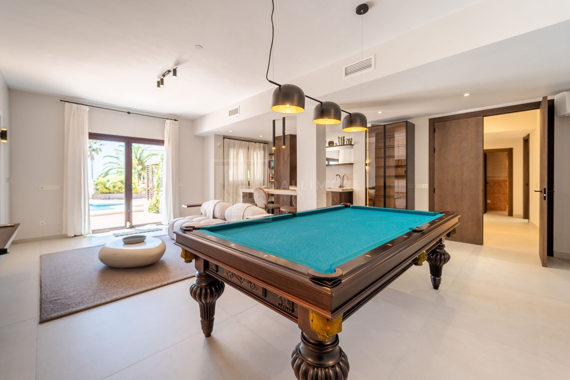 Andalucian Style Villa in El Rosario Marbella East