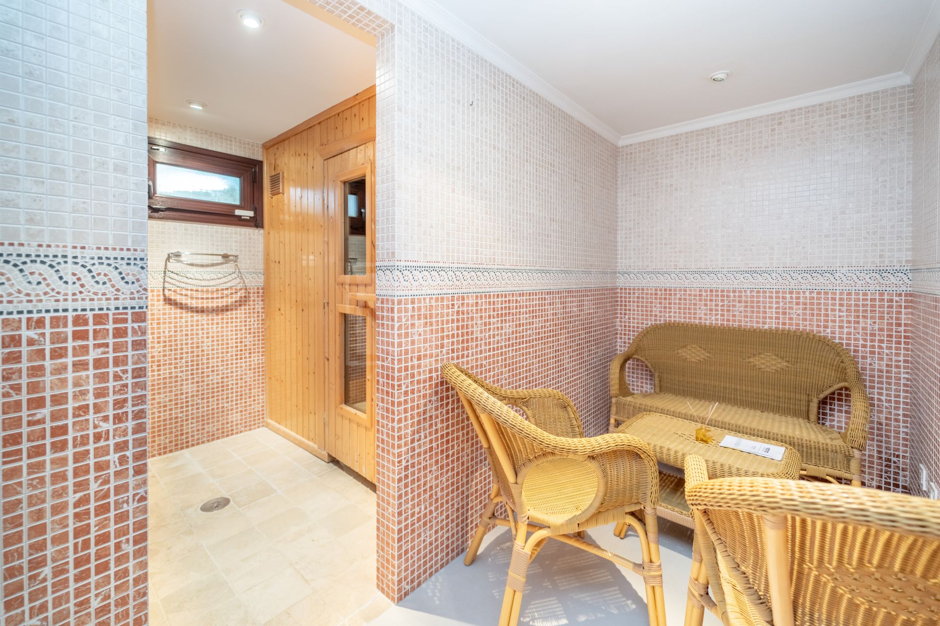 Andalucian Style Villa in El Rosario Marbella East