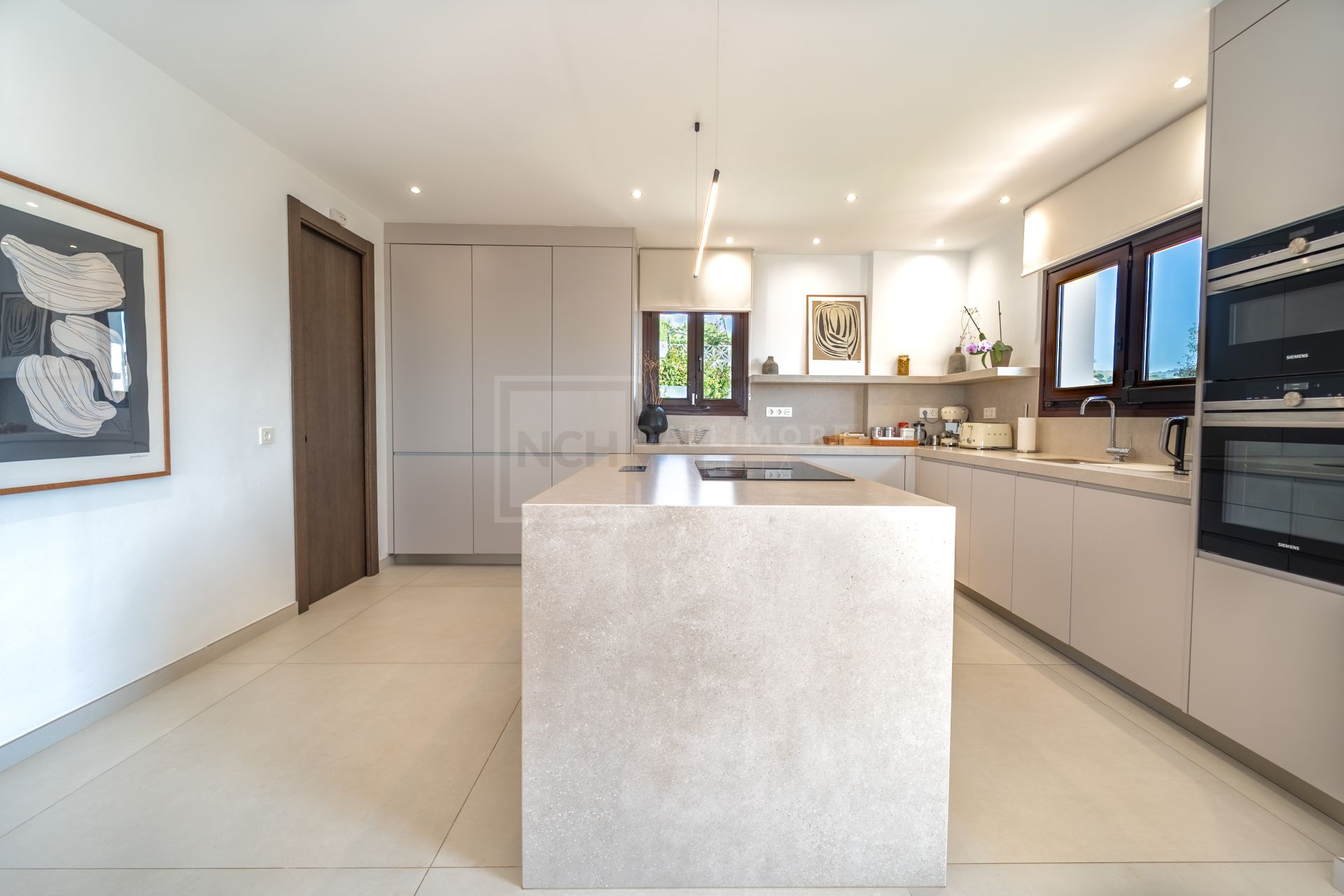 Andalucian Style Villa in El Rosario Marbella East