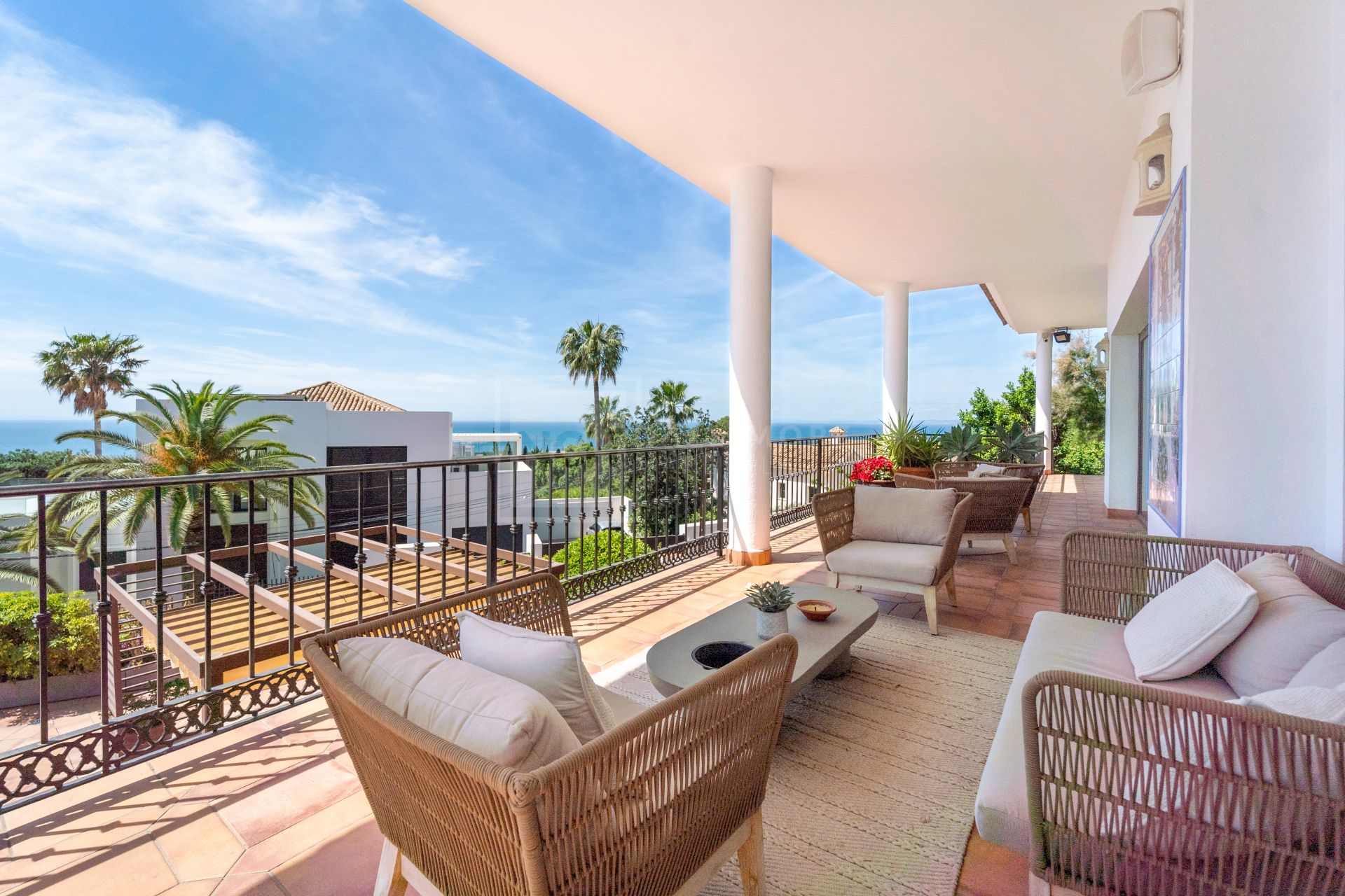 Andalucian Style Villa in El Rosario Marbella East