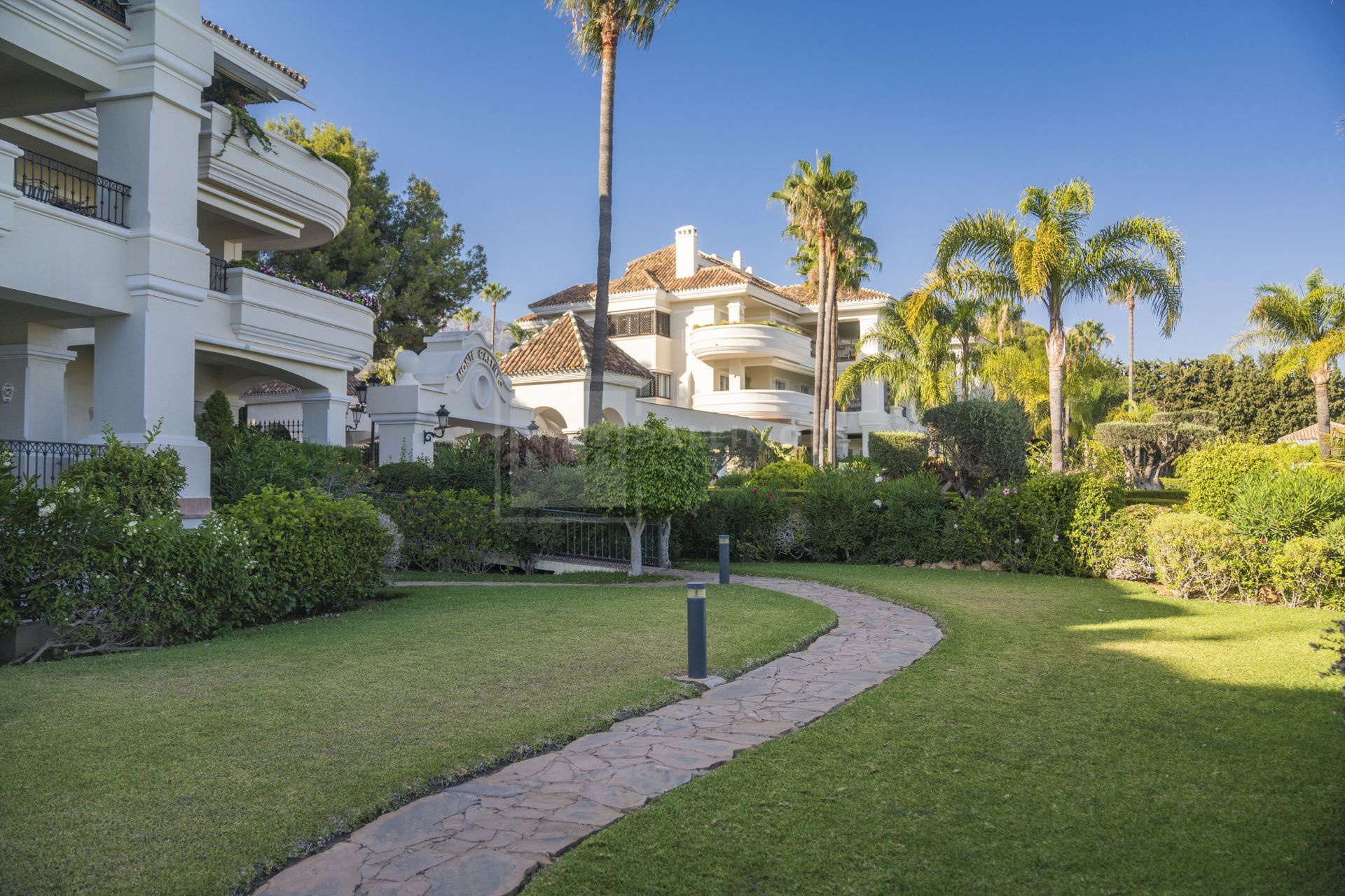 Reformed Apartment Located on Marbella's Golden Mile