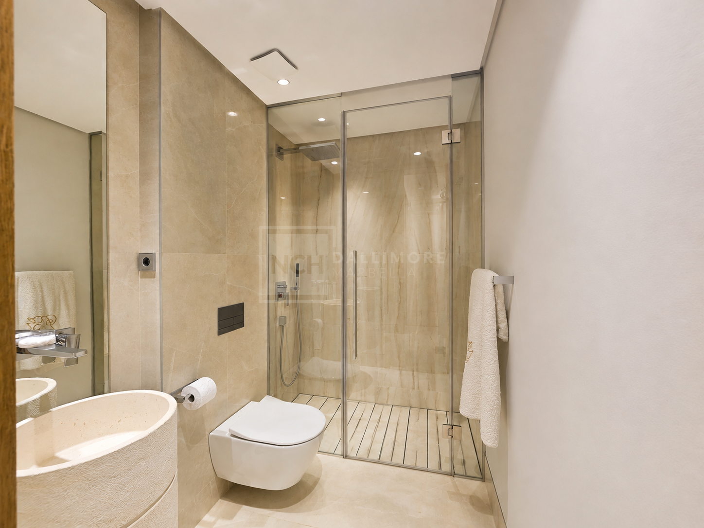 Front Line Beach Apartment in Málaga Towers