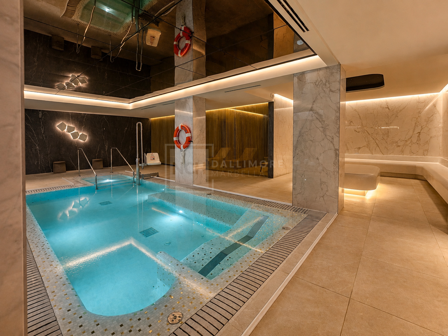 Front Line Beach Apartment in Málaga Towers