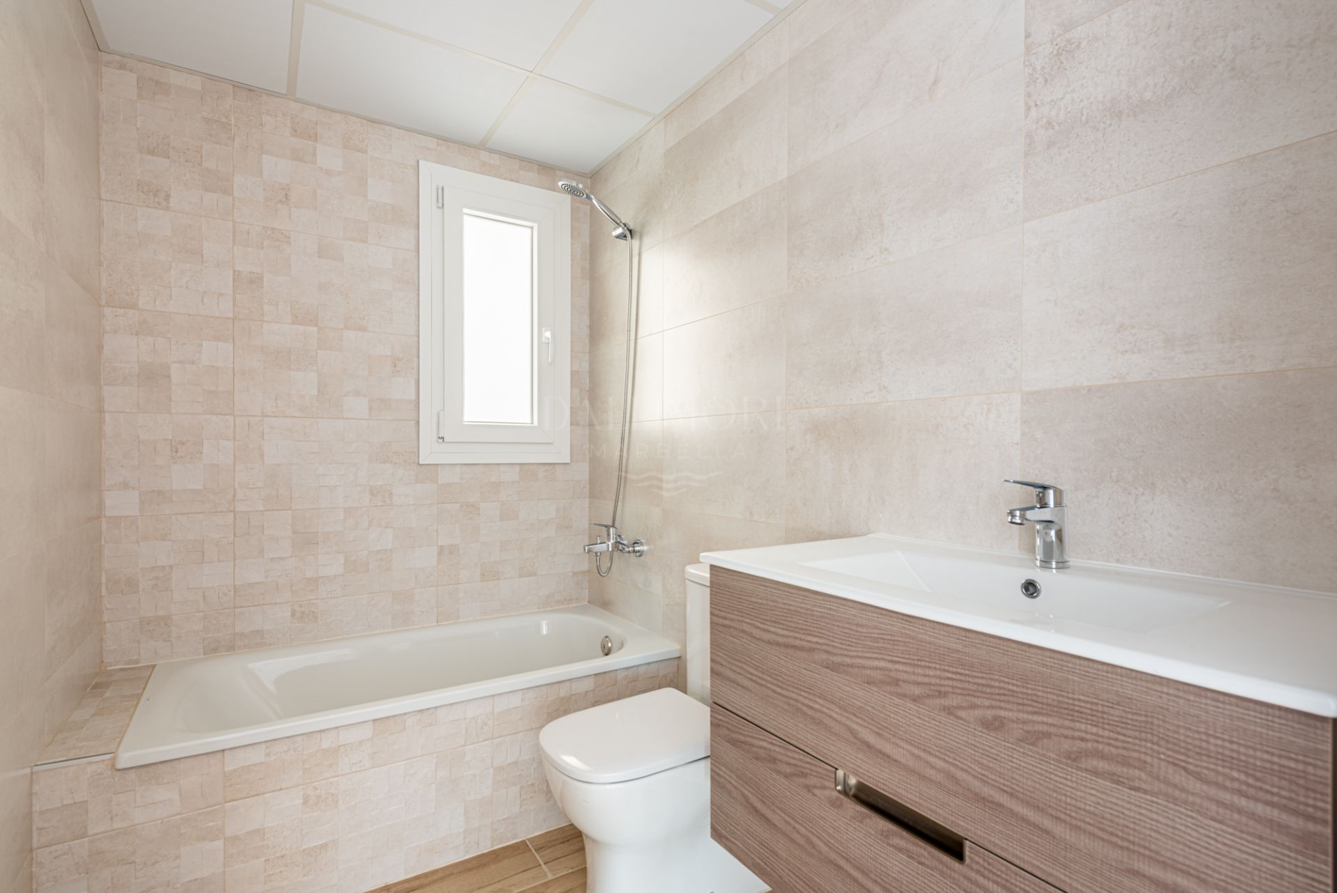 Brand-New 3-Bedroom Apartment for Long-Term Rent in La Campana, Nueva Andalucía