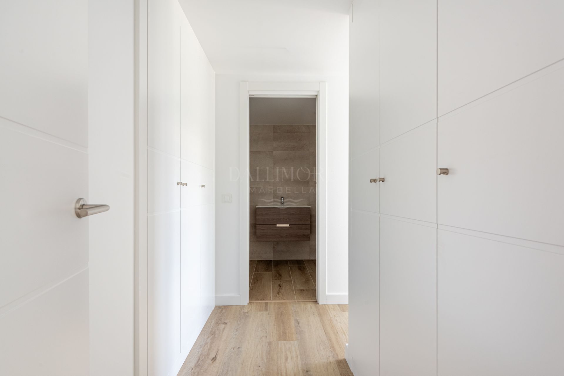 Brand-New 3-Bedroom Apartment for Long-Term Rent in La Campana, Nueva Andalucía