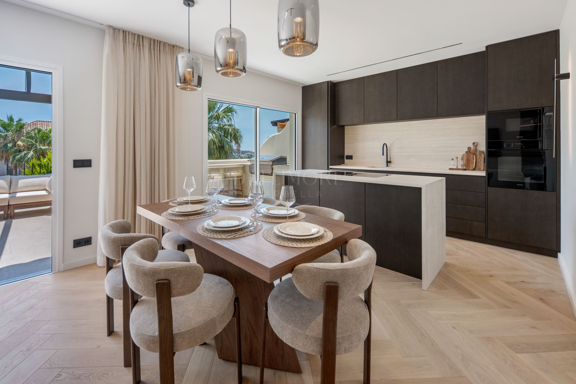 South-Facing Three-Bedroom Penthouse with Sea and Mountain Views