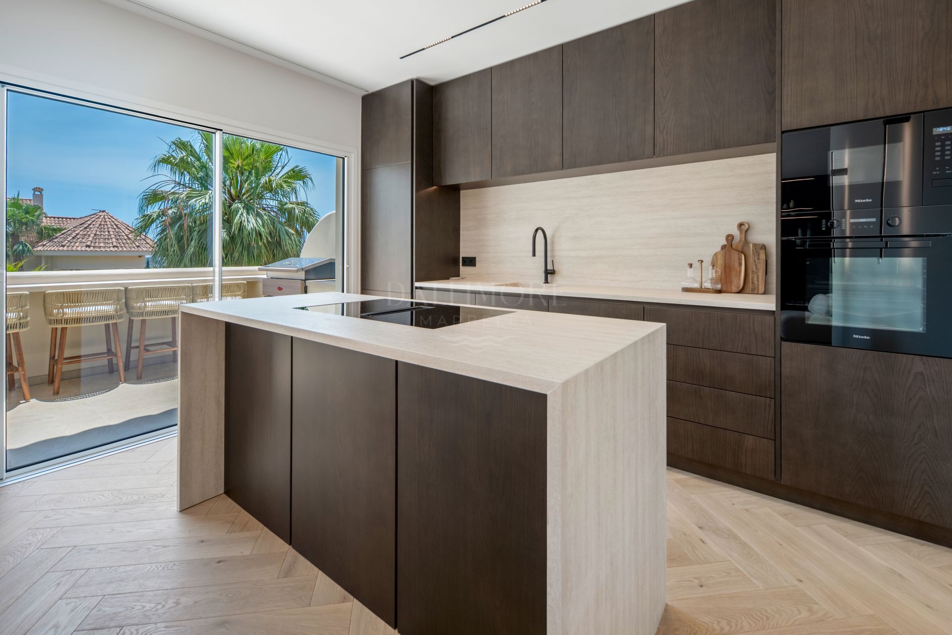 South-Facing Three-Bedroom Penthouse with Sea and Mountain Views