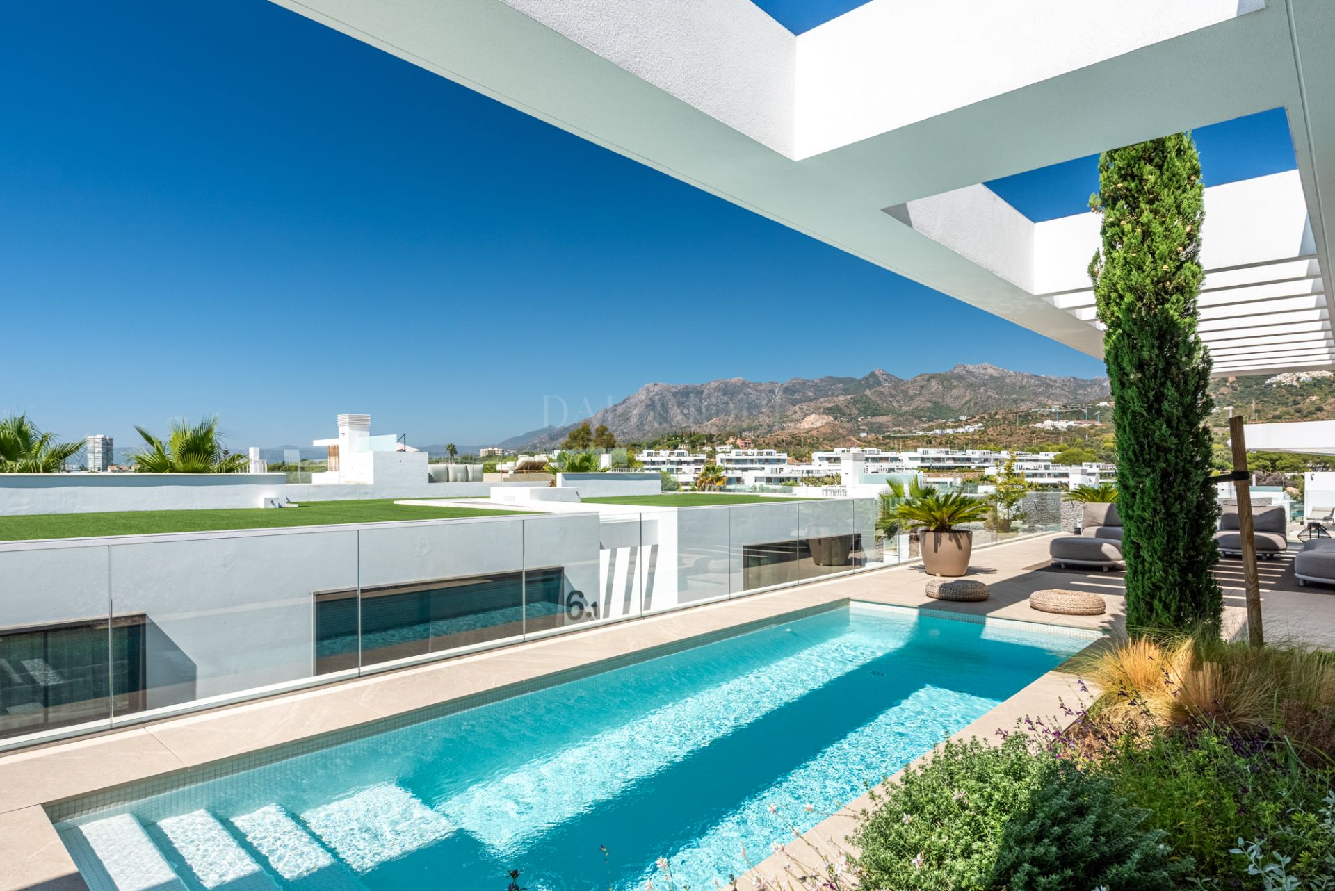 Modern 4-Bedroom Apartment With Private Pool