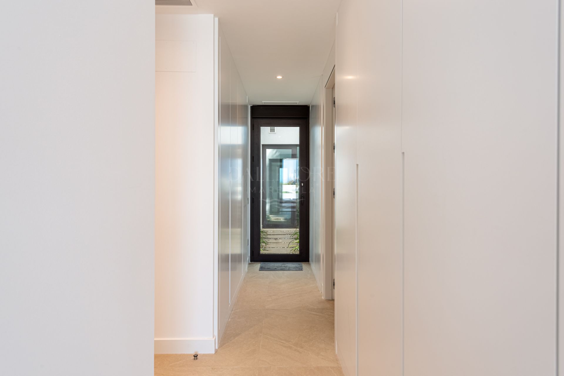 Modern 4-Bedroom Apartment With Private Pool