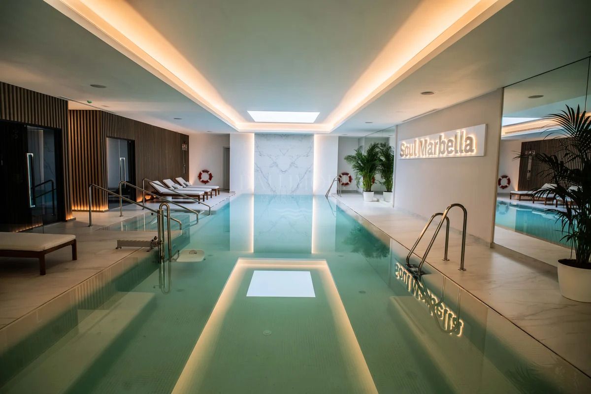 Modern 4-Bedroom Apartment With Private Pool