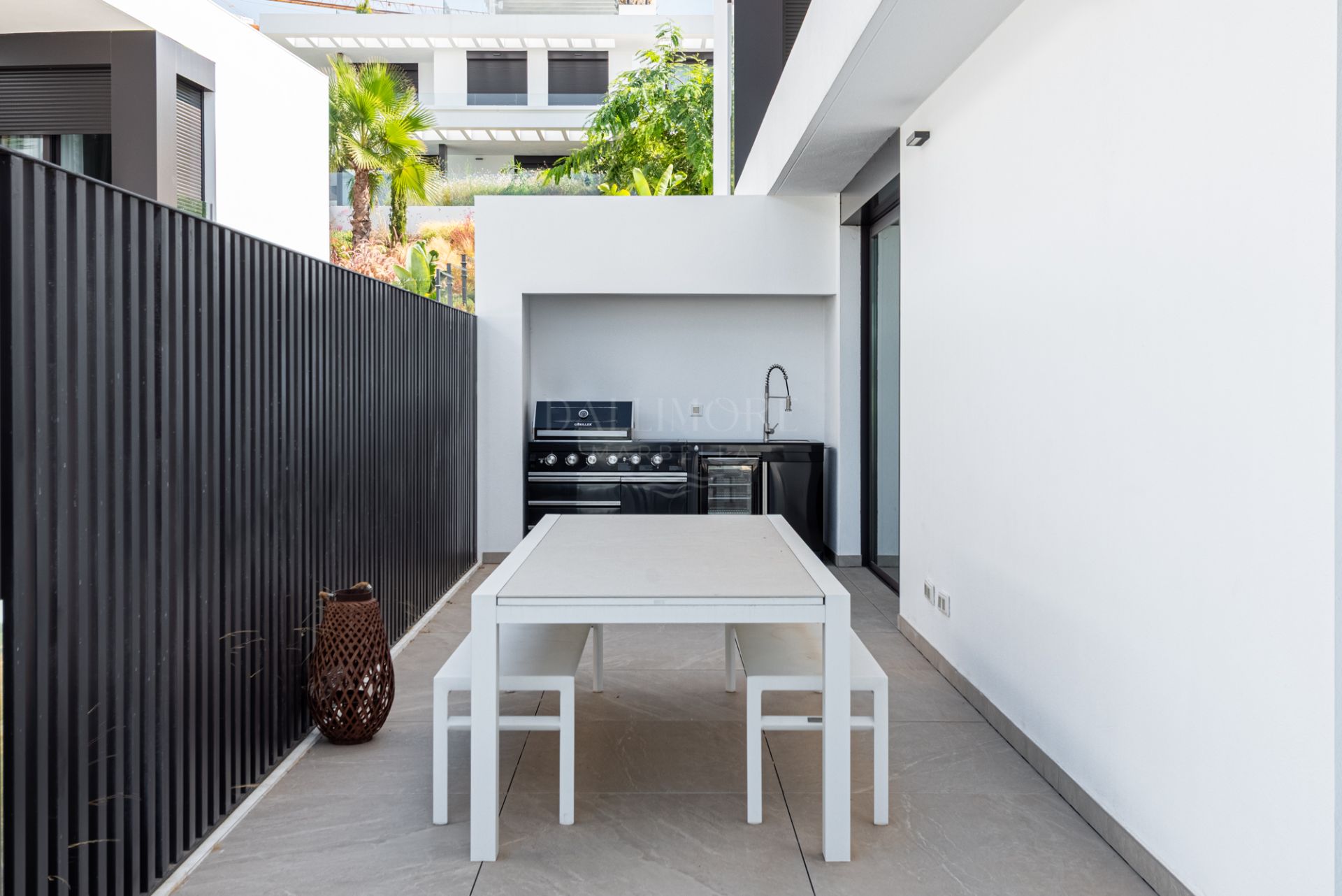 Modern 4-Bedroom Apartment With Private Pool