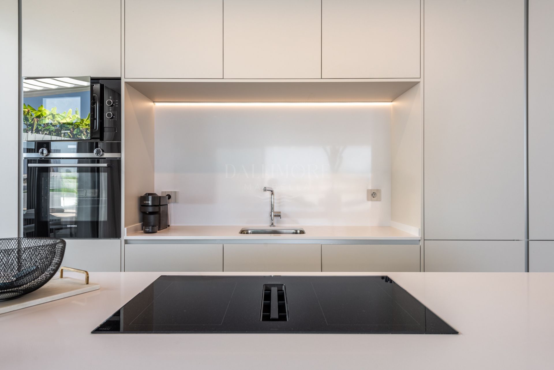 Modern 4-Bedroom Apartment With Private Pool