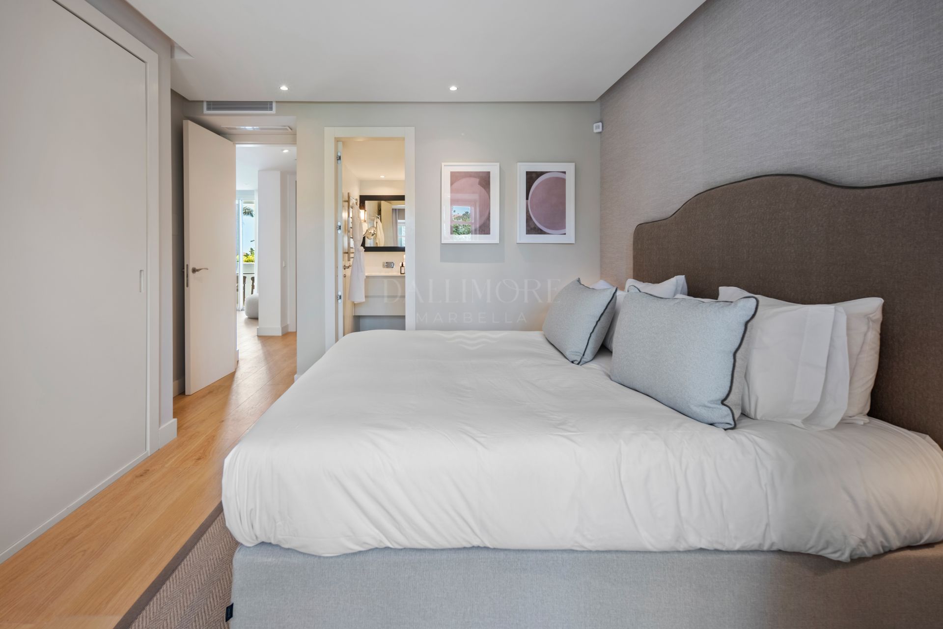 Three-Bedroom Beachside Apartment on Marbella's Golden Mile