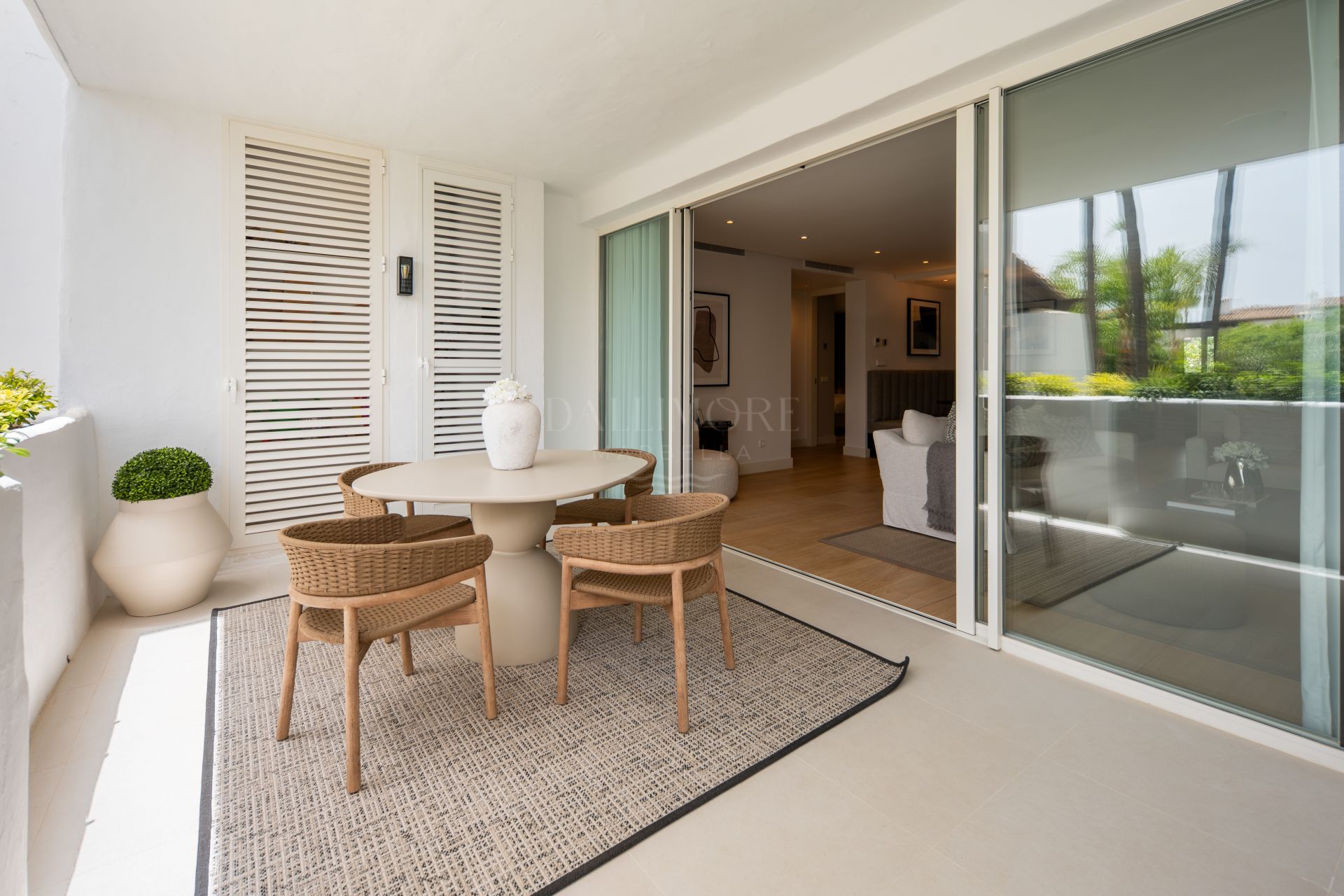 Three-Bedroom Beachside Apartment on Marbella's Golden Mile