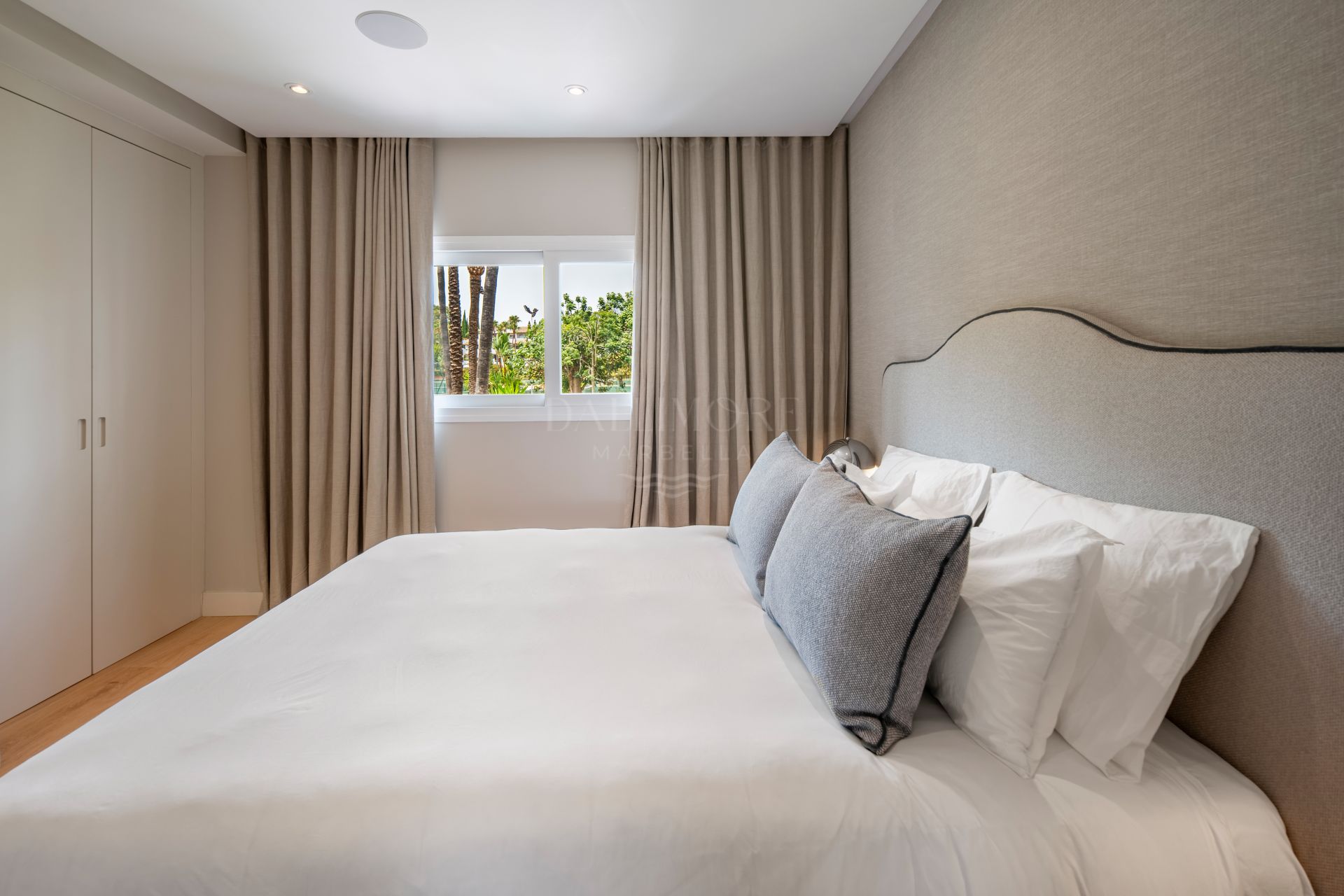 Three-Bedroom Beachside Apartment on Marbella's Golden Mile