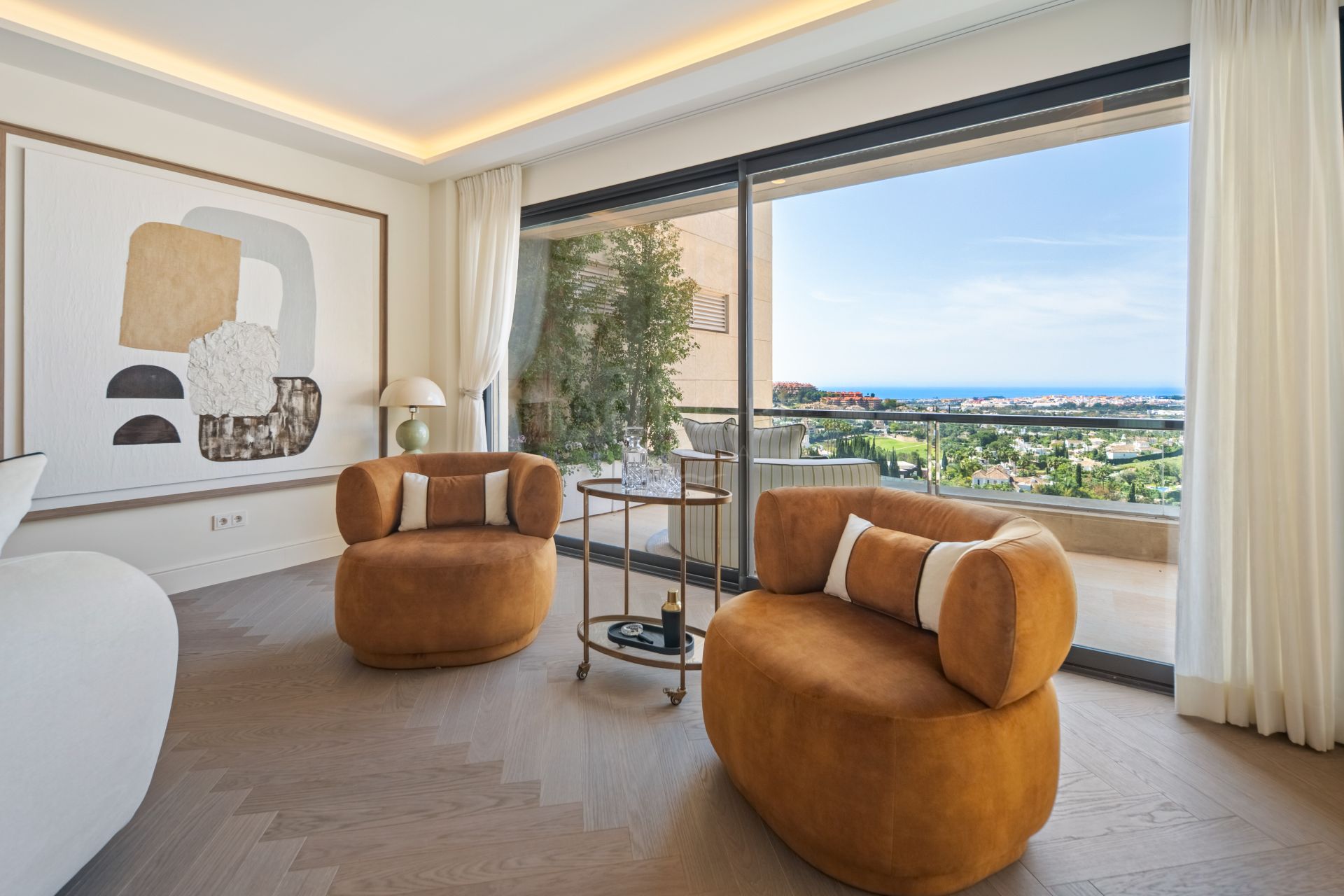 South-Facing Five-Bedroom Residence with Expansive Terraces