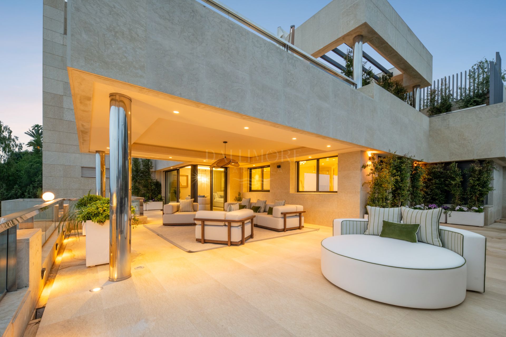 South-Facing Five-Bedroom Residence with Expansive Terraces