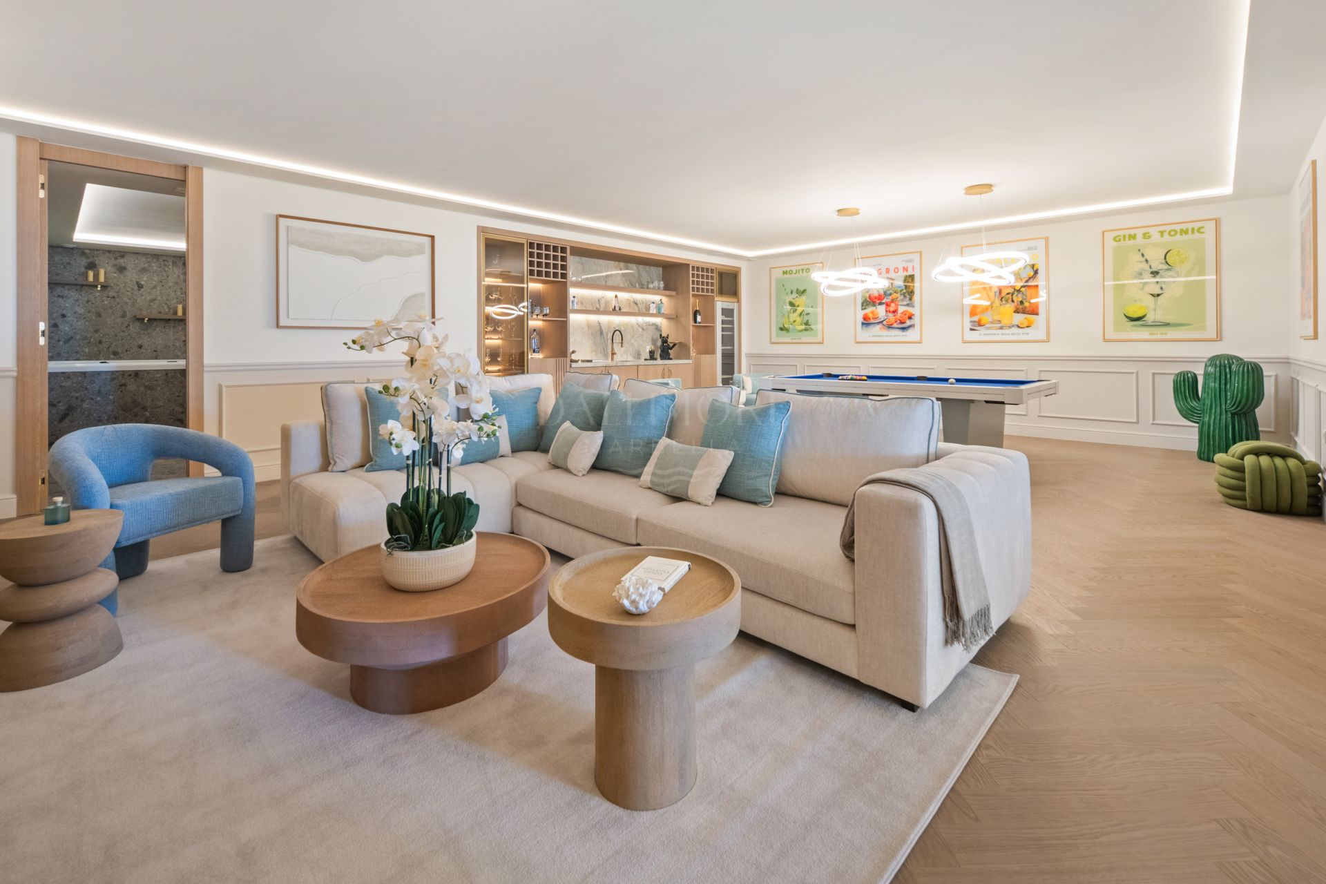 South-Facing Five-Bedroom Residence with Expansive Terraces