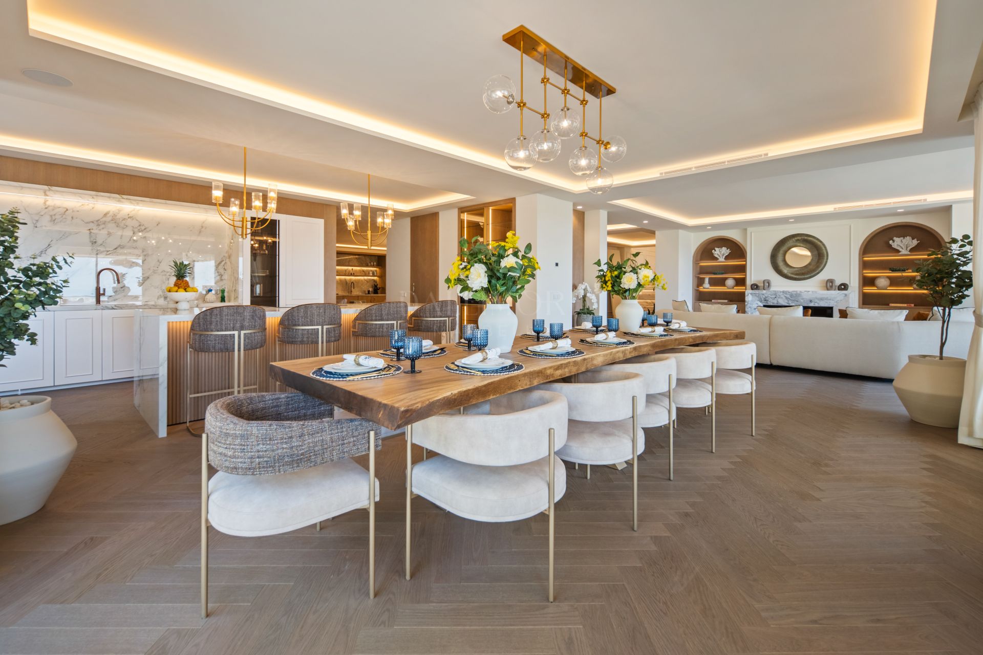 South-Facing Five-Bedroom Residence with Expansive Terraces