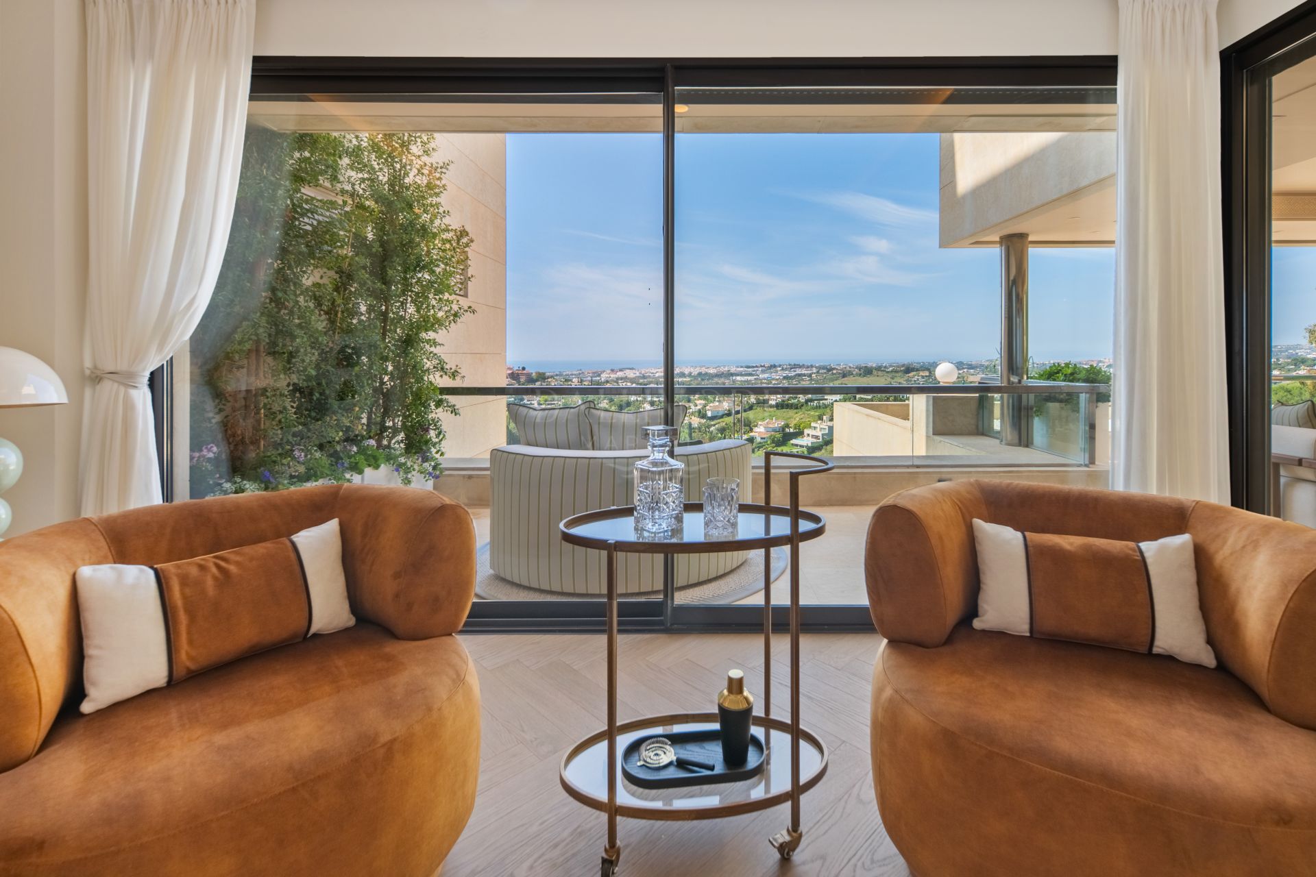 South-Facing Five-Bedroom Residence with Expansive Terraces