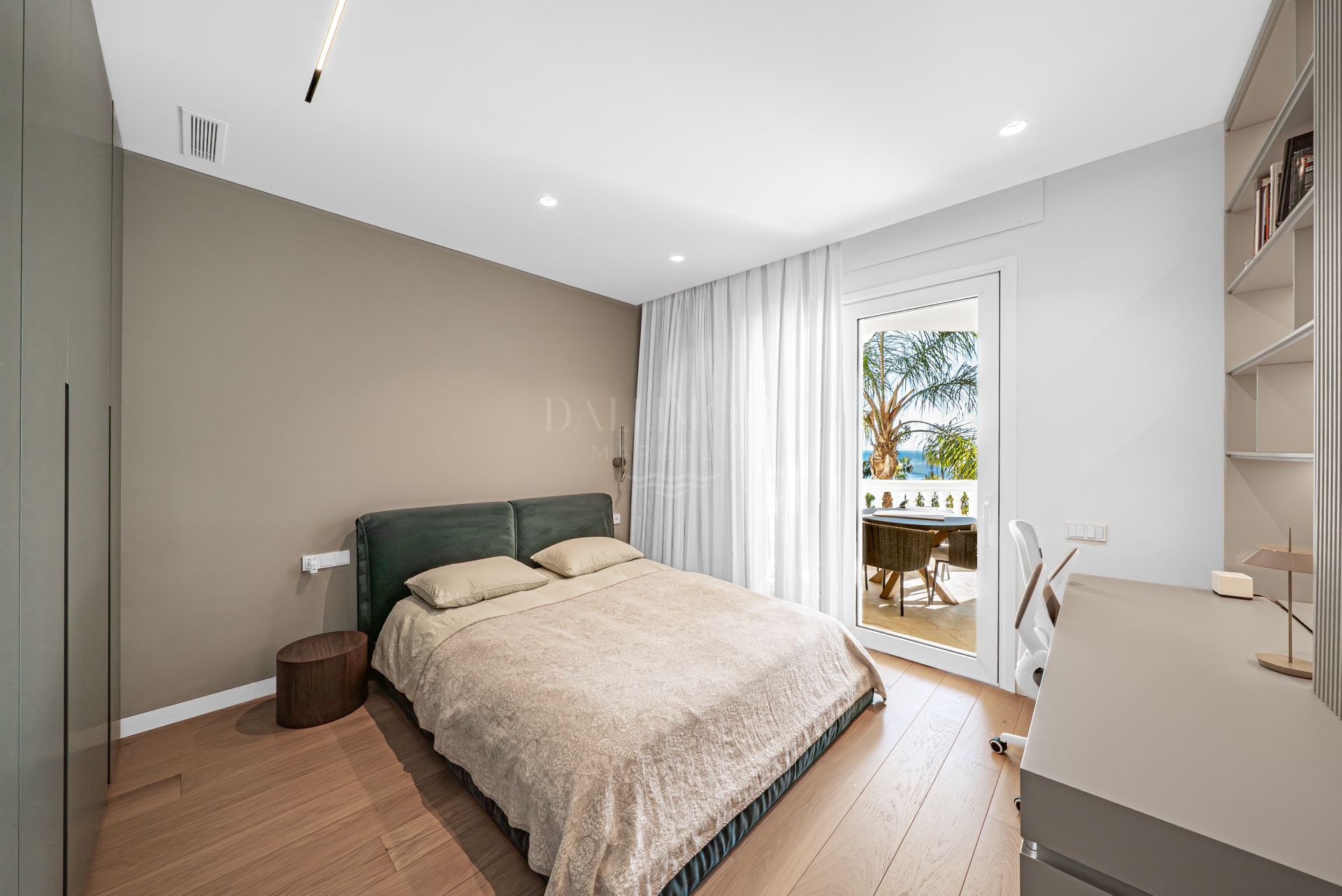 Frontline Beach Living with Tropical Gardens and Resort Pools