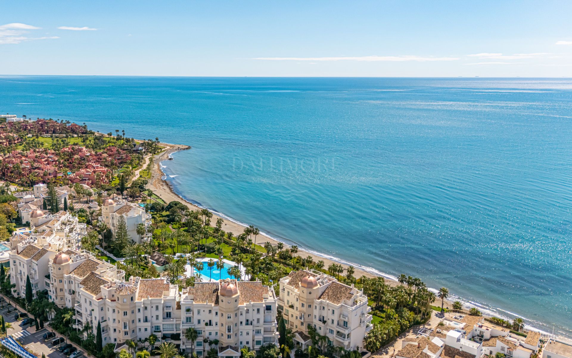 Frontline Beach Living with Tropical Gardens and Resort Pools
