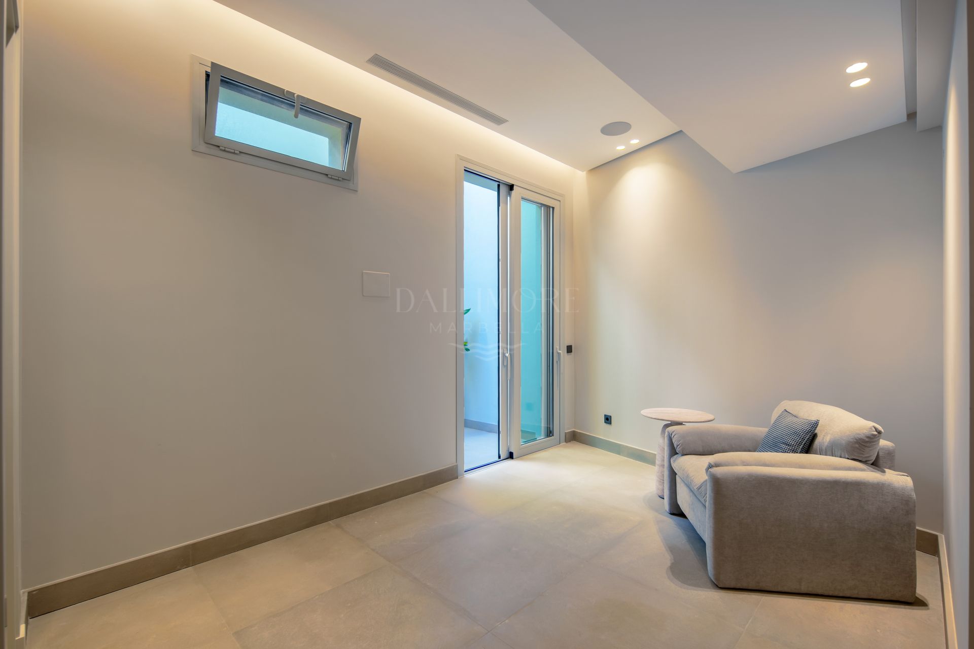 Villa contemporánea de cuatro dormitorios con vistas panorámicas
