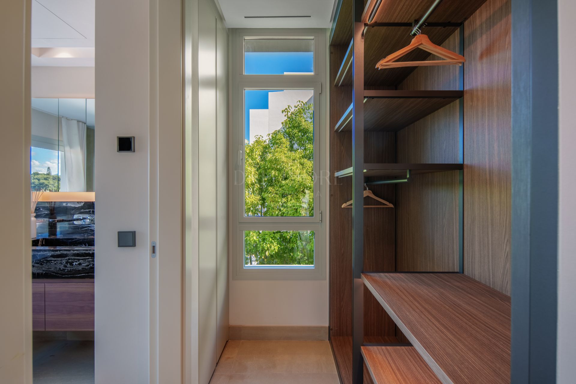 Villa contemporánea de cuatro dormitorios con vistas panorámicas