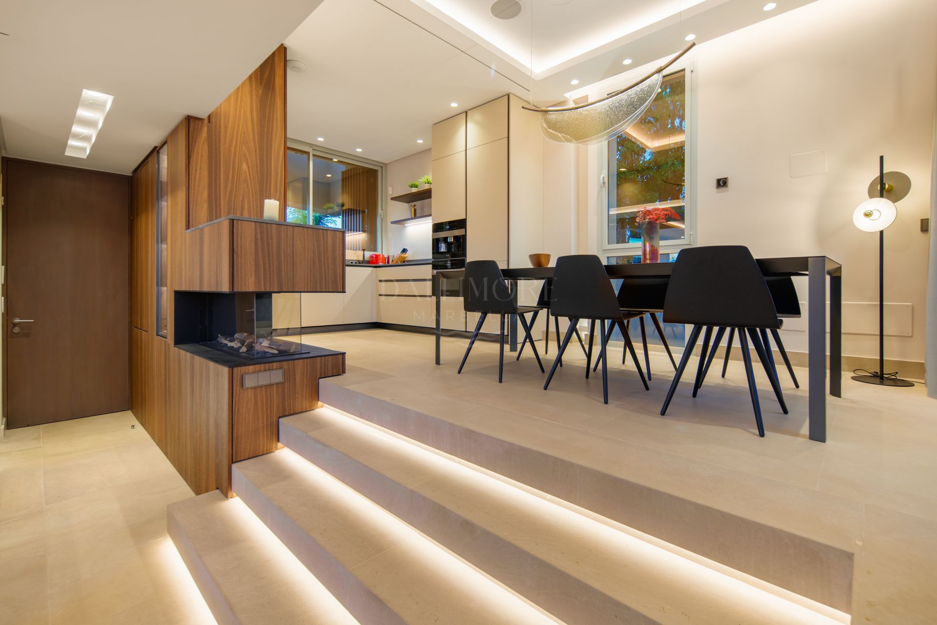 Villa contemporánea de cuatro dormitorios con vistas panorámicas