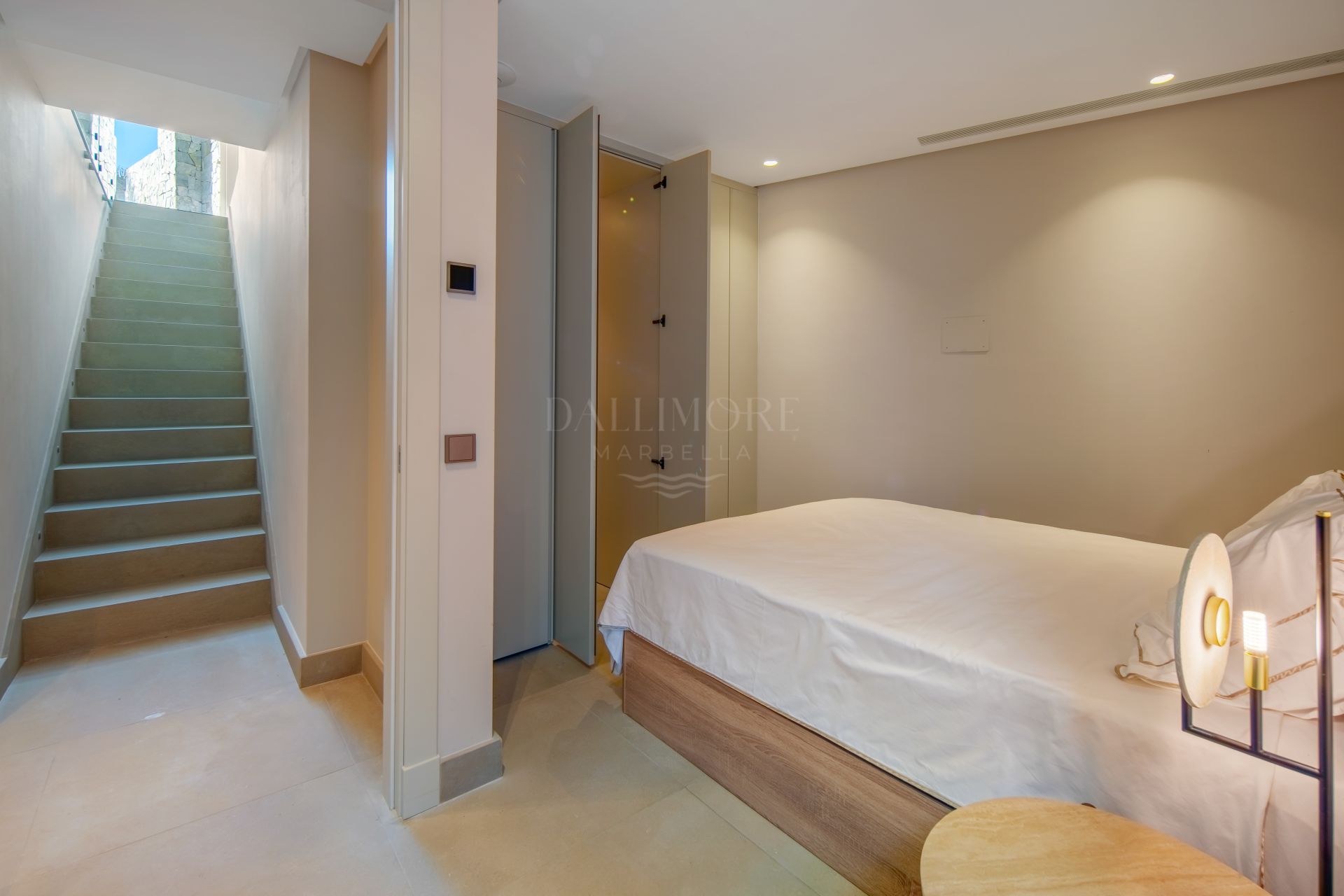 Villa contemporánea de cuatro dormitorios con vistas panorámicas