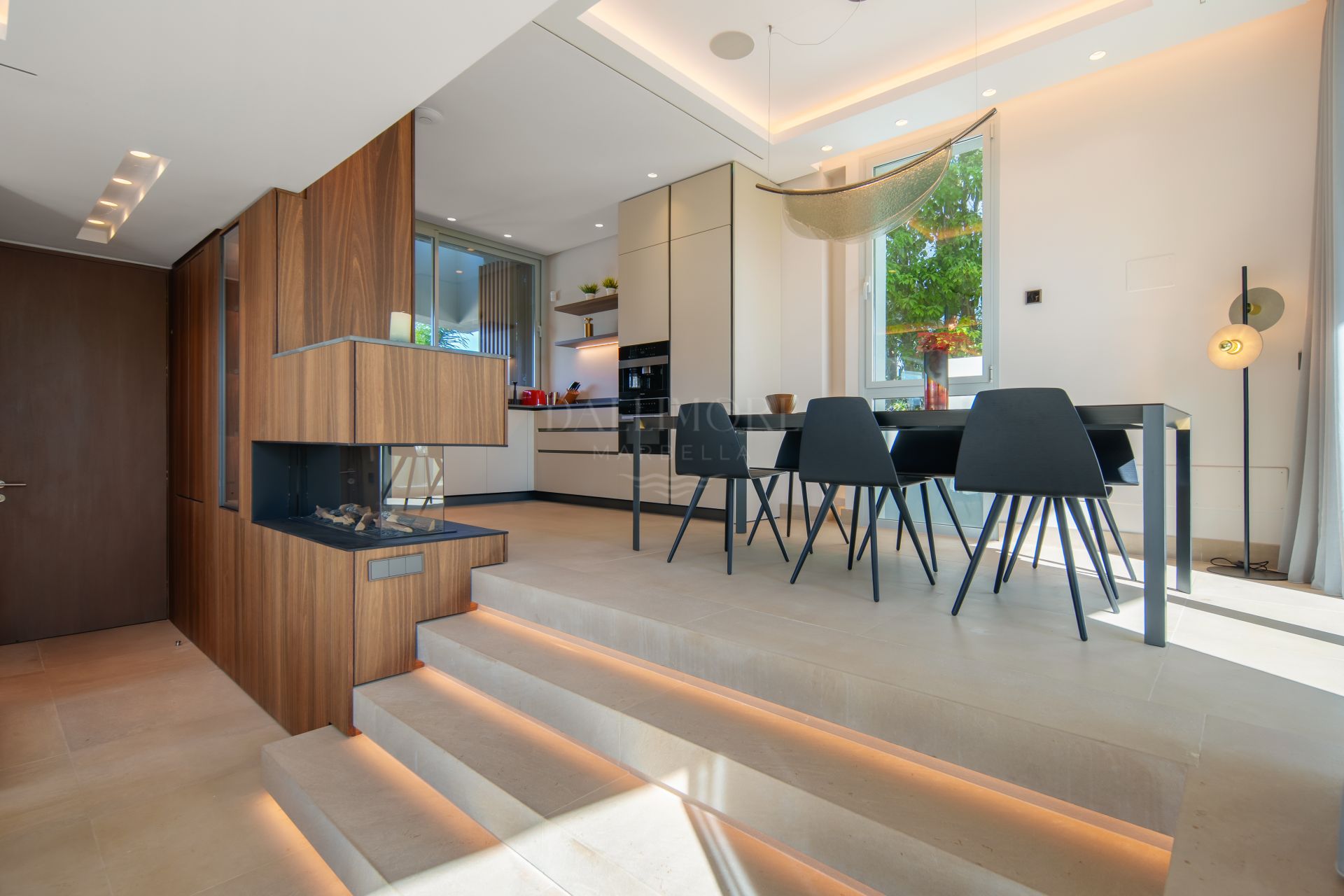 Villa contemporánea de cuatro dormitorios con vistas panorámicas
