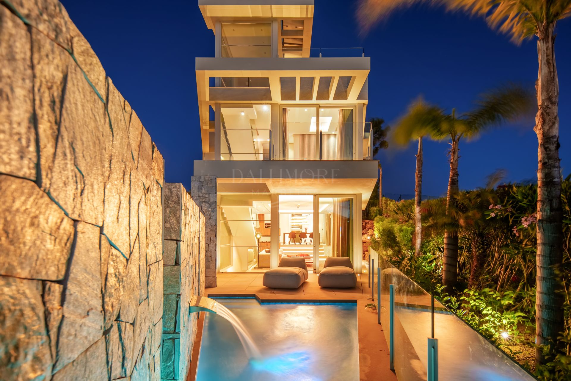 Villa contemporánea de cuatro dormitorios con vistas panorámicas