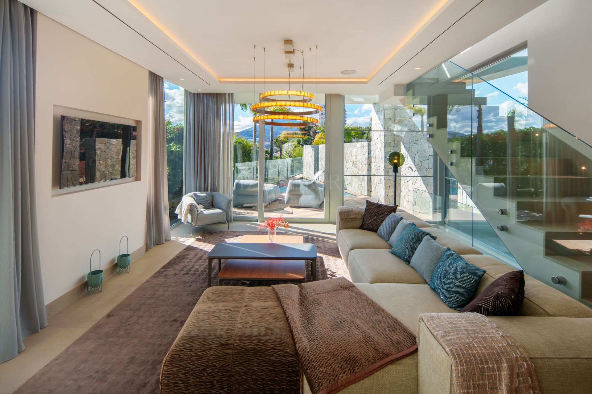 Villa contemporánea de cuatro dormitorios con vistas panorámicas