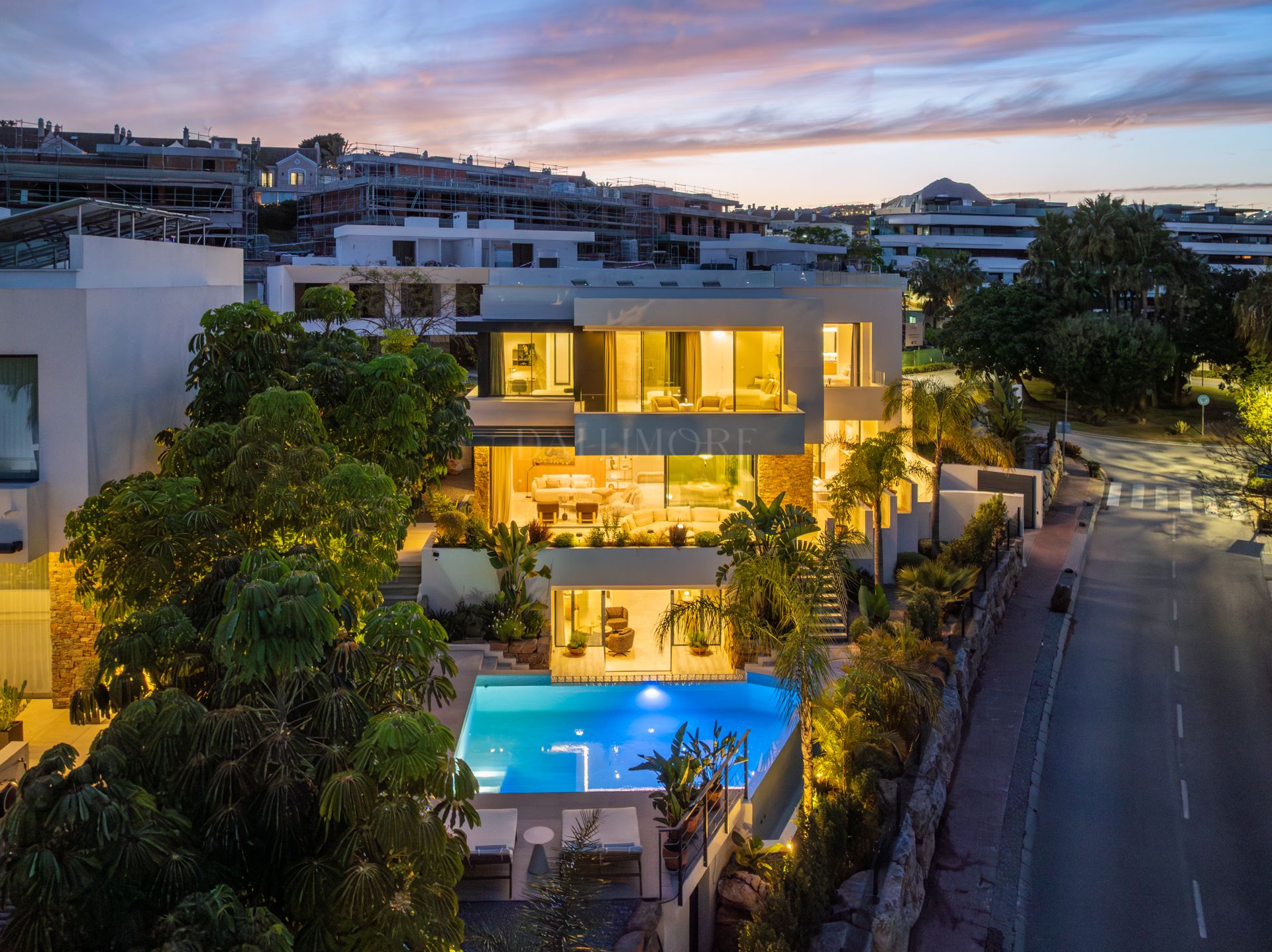 Contemporary Villa With Tropical Gardens And Solarium
