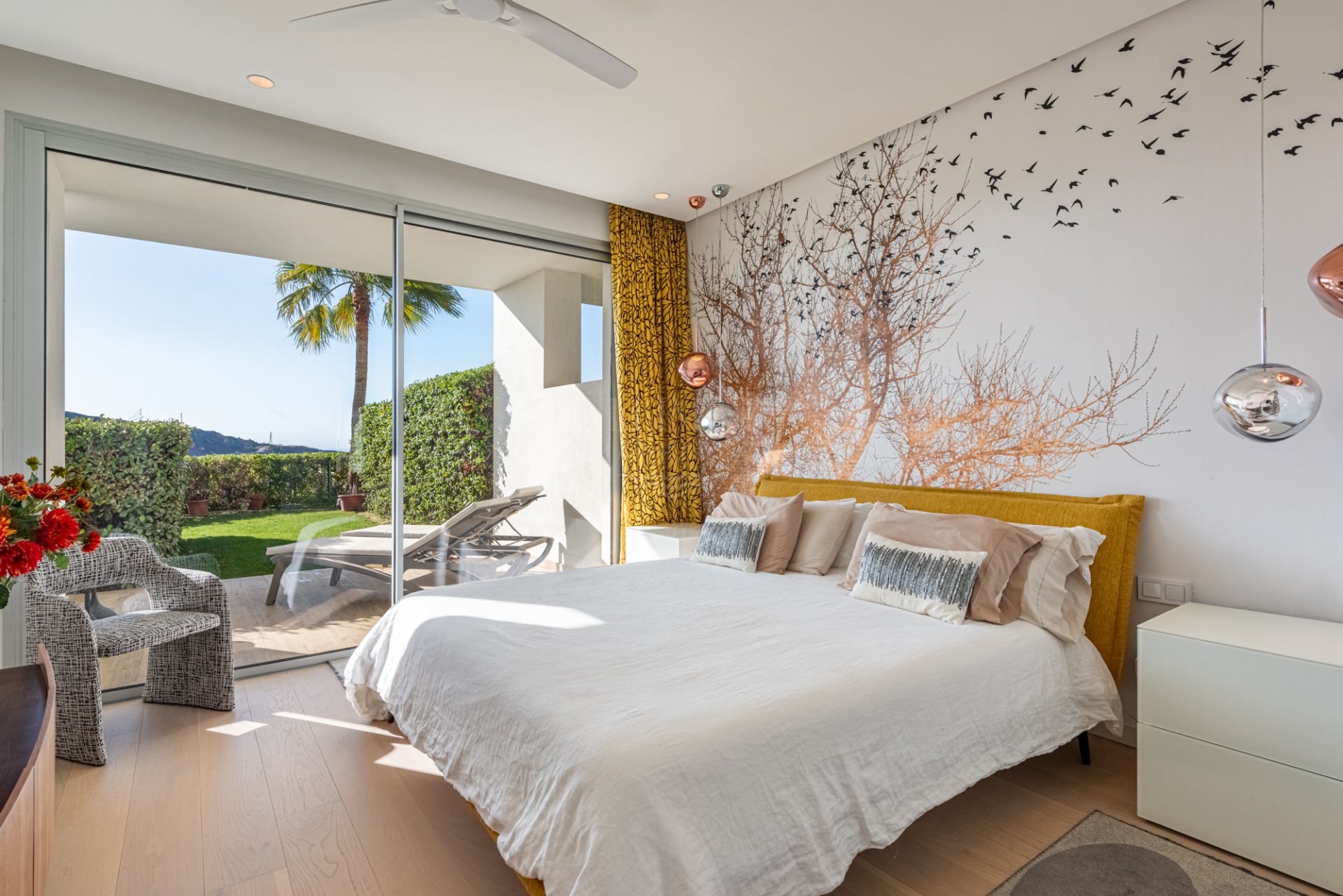 Large 3-Bedroom Duplex Apartment with Private Garden