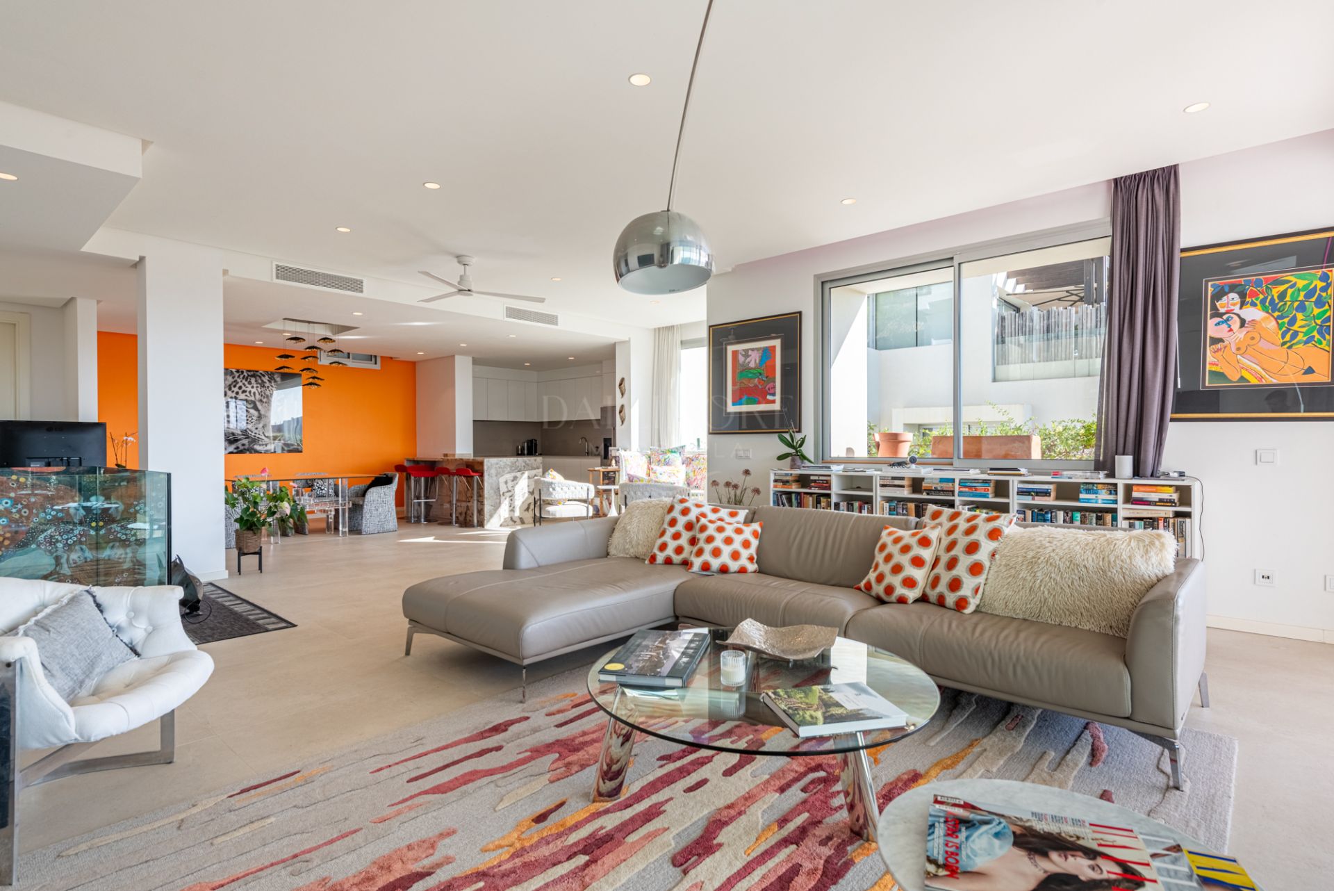 Large 3-Bedroom Duplex Apartment with Private Garden