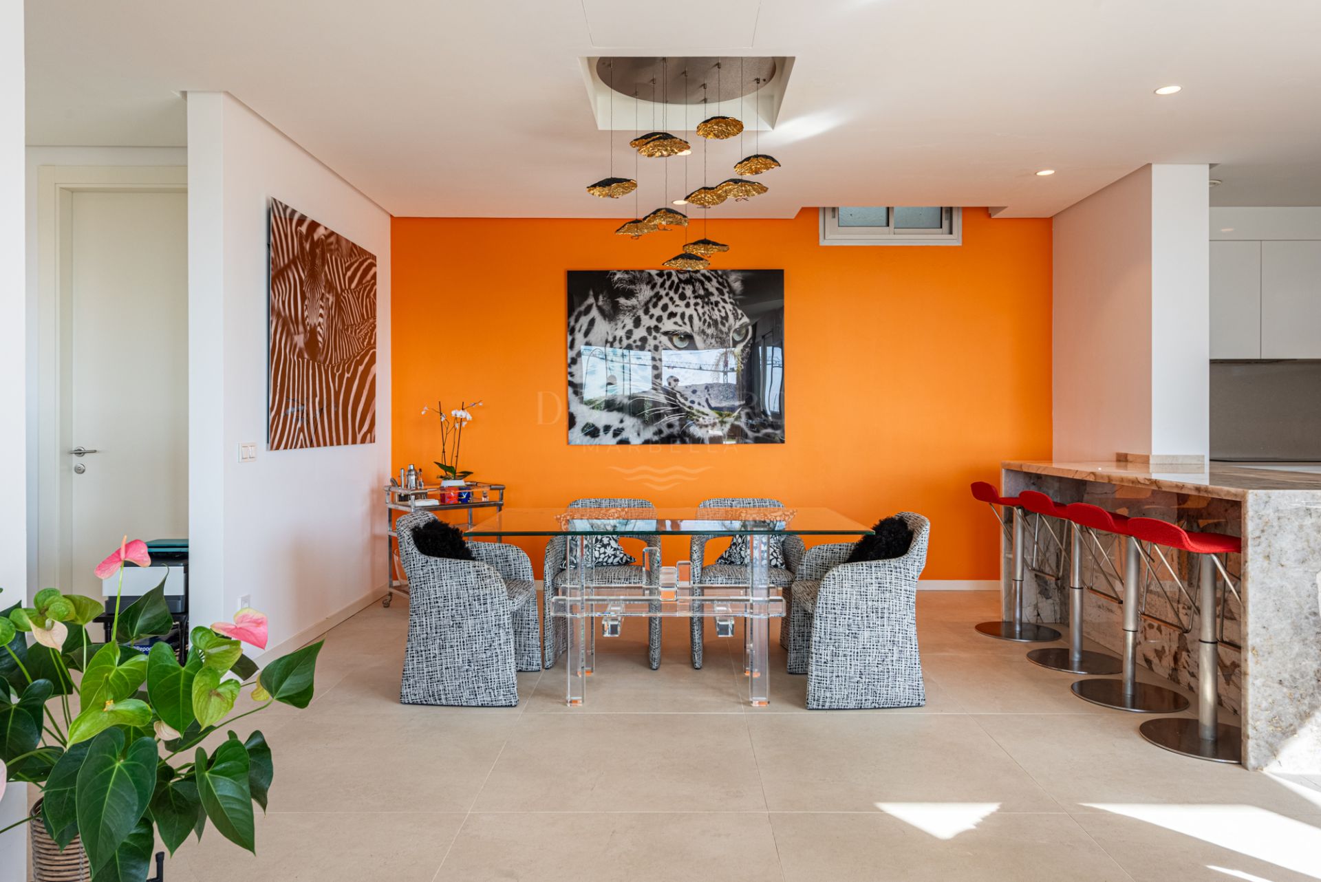 Large 3-Bedroom Duplex Apartment with Private Garden