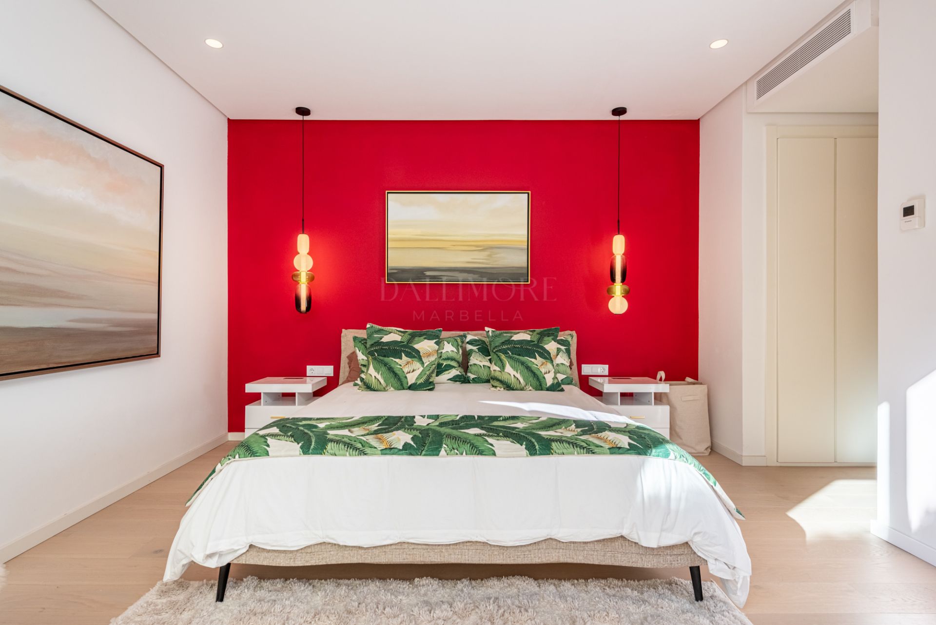 Large 3-Bedroom Duplex Apartment with Private Garden