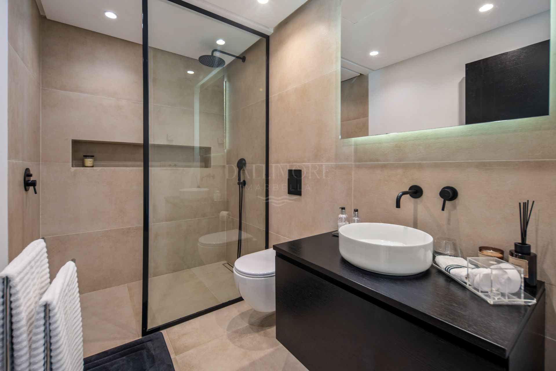 Private Hillside Home Near Marbella’s Finest Amenities