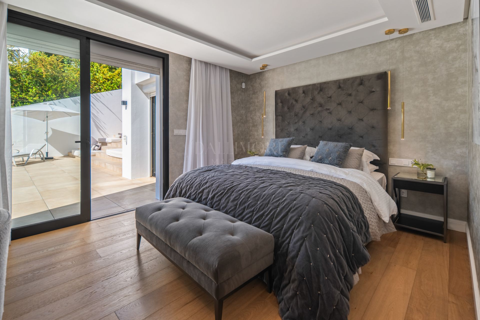 Private Hillside Home Near Marbella’s Finest Amenities